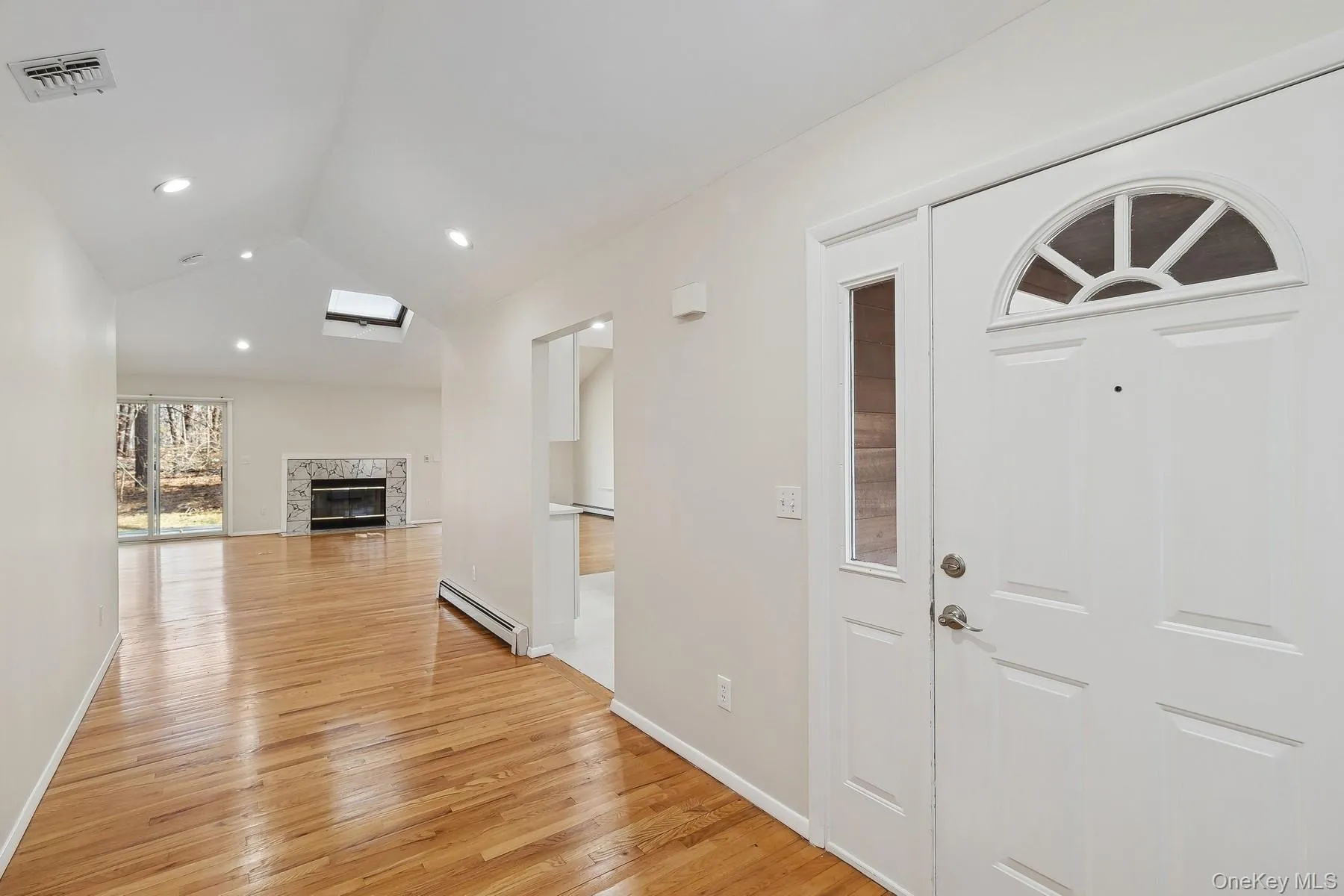 1 Woodview Way, Southampton, NY, 3 Bedrooms Bedrooms, 7 Rooms Rooms,2 BathroomsBathrooms,Residential Lease,For Rent,Woodview,0,845987 1 Woodview Way, Southampton, NY, 3 Bedrooms Bedrooms, 7 Rooms Rooms,2 BathroomsBathrooms,Residential Lease,For Rent,Woodview,0,845987