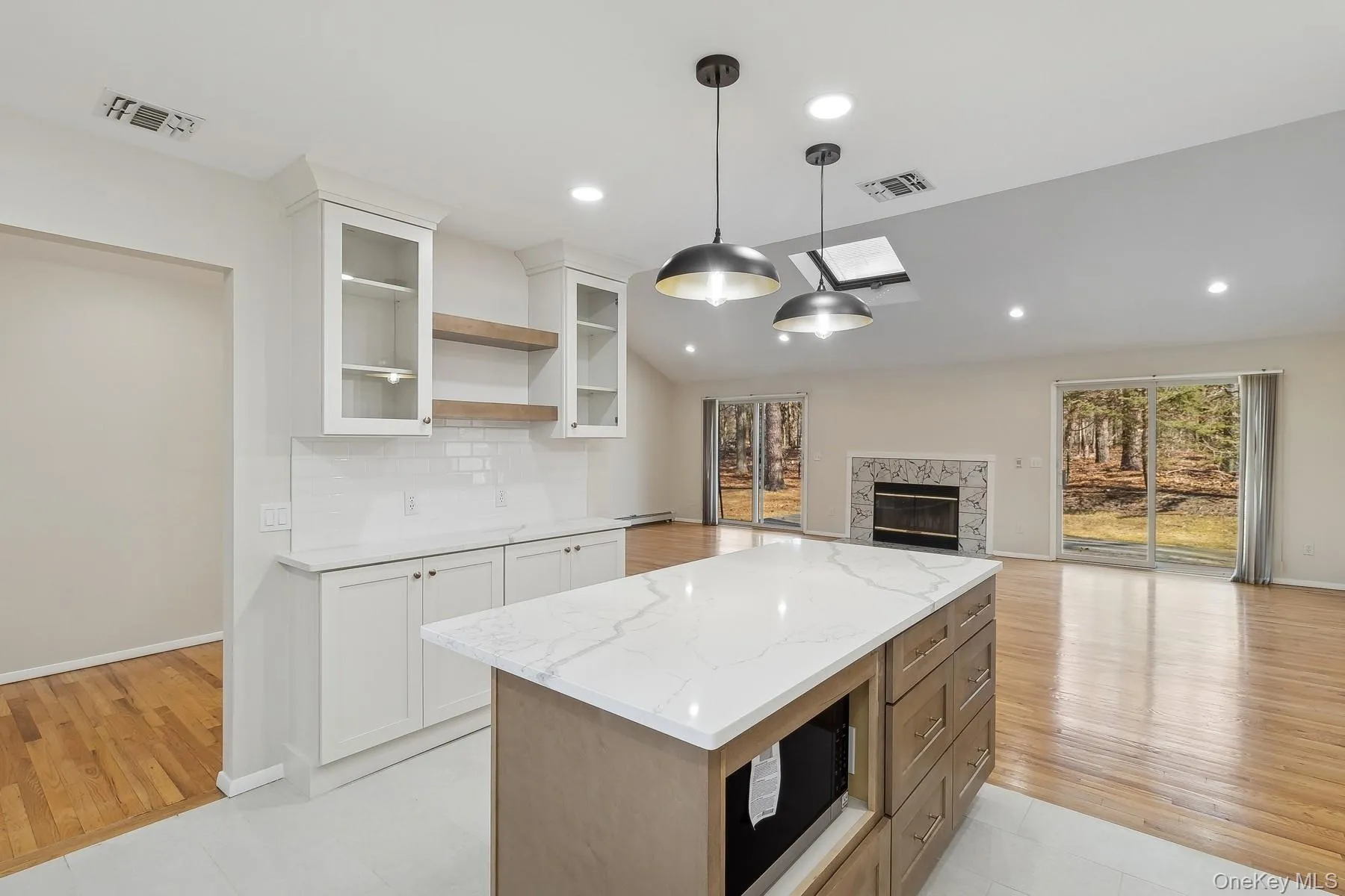 1 Woodview Way, Southampton, NY, 3 Bedrooms Bedrooms, 7 Rooms Rooms,2 BathroomsBathrooms,Residential Lease,For Rent,Woodview,0,845987 1 Woodview Way, Southampton, NY, 3 Bedrooms Bedrooms, 7 Rooms Rooms,2 BathroomsBathrooms,Residential Lease,For Rent,Woodview,0,845987