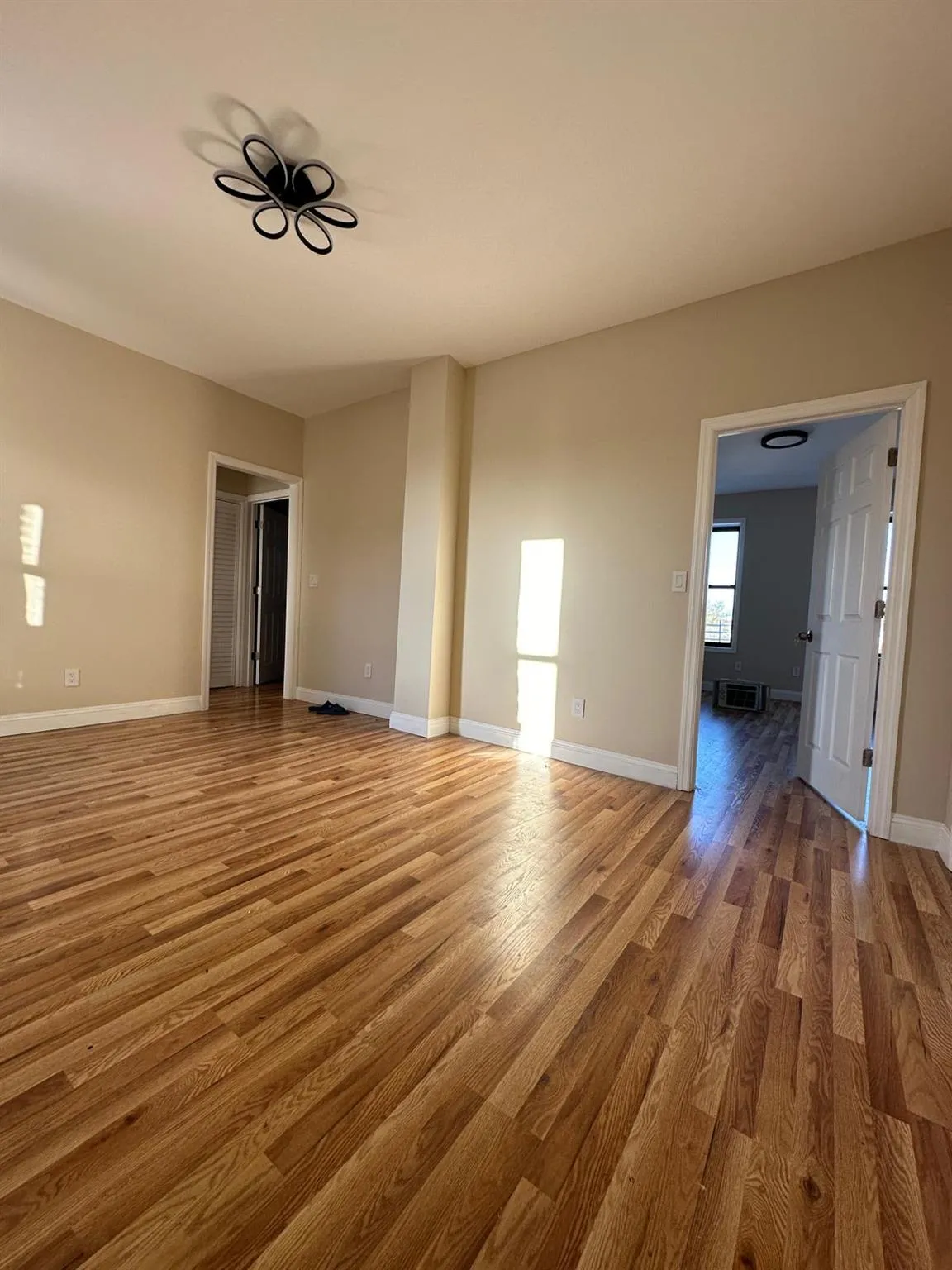 97-52 75th street, New York, NY, 2 Bedrooms Bedrooms, 5 Rooms Rooms,1 BathroomBathrooms,Residential,For Rent,75th street,0,846654 97-52 75th street, New York, NY, 2 Bedrooms Bedrooms, 5 Rooms Rooms,1 BathroomBathrooms,Residential,For Rent,75th street,0,846654