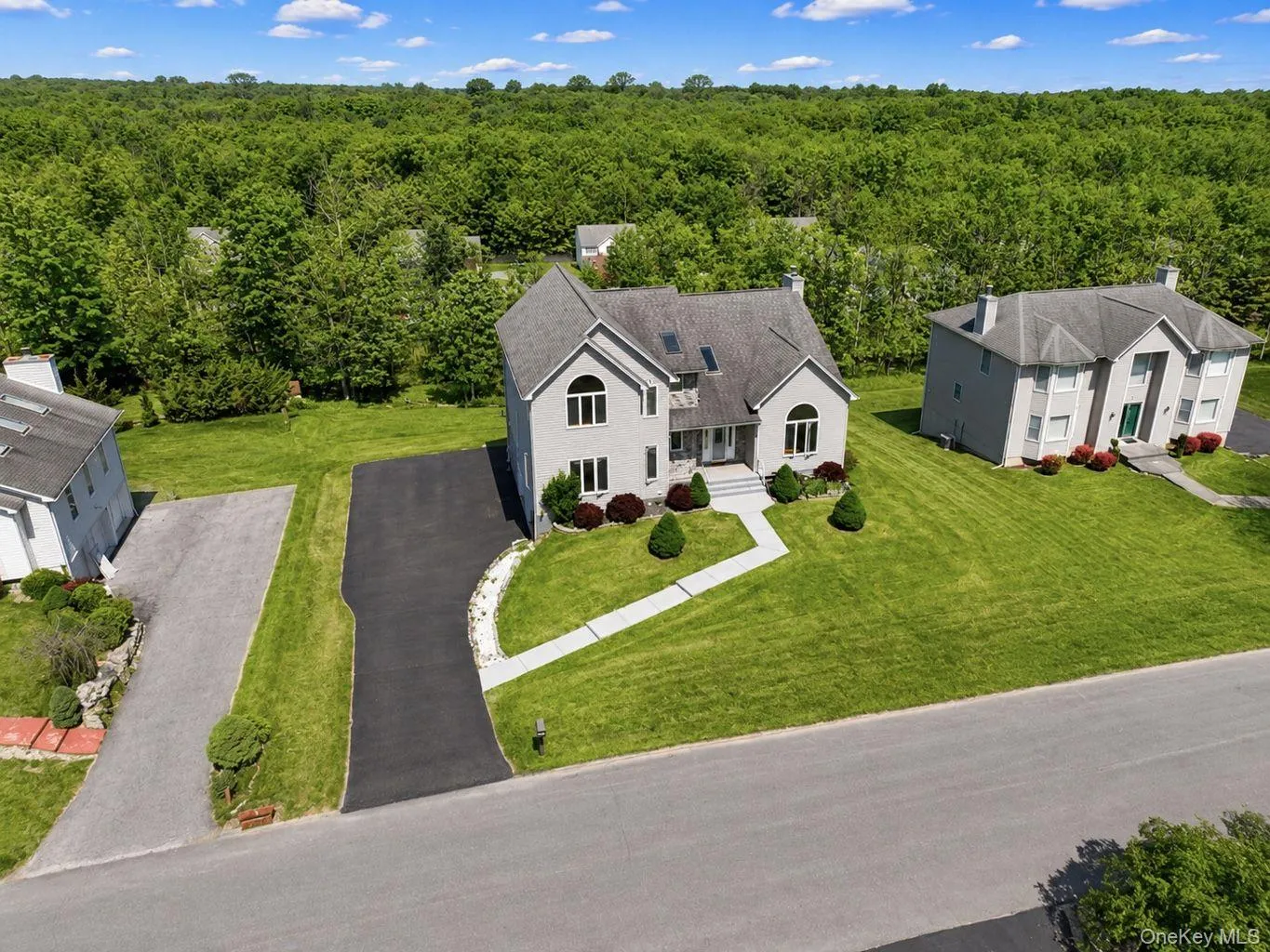 11 Oakridge Road, Middletown, NY, 4 Bedrooms Bedrooms, 12 Rooms Rooms,3 BathroomsBathrooms,Residential,For Rent,Oakridge,0,848187 11 Oakridge Road, Middletown, NY, 4 Bedrooms Bedrooms, 12 Rooms Rooms,3 BathroomsBathrooms,Residential,For Rent,Oakridge,0,848187