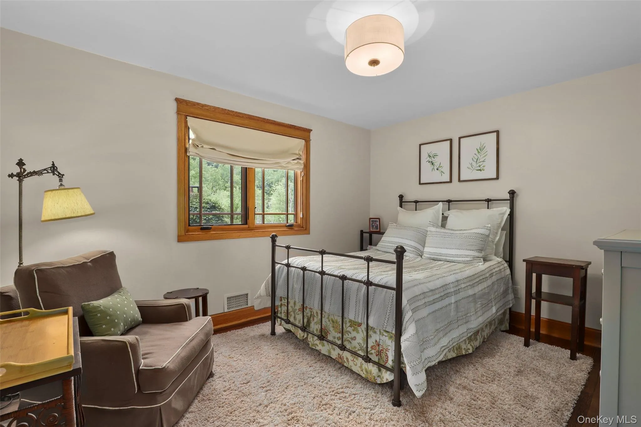 Private bedroom with full-size bed. Private bedroom with full-size bed.