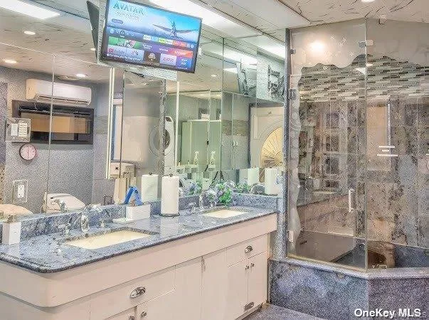 215-40 27th Avenue, New York, NY, 6 Bedrooms Bedrooms, 13 Rooms Rooms,6 BathroomsBathrooms,Residential Lease,For Rent,27th,0,849294 215-40 27th Avenue, New York, NY, 6 Bedrooms Bedrooms, 13 Rooms Rooms,6 BathroomsBathrooms,Residential Lease,For Rent,27th,0,849294