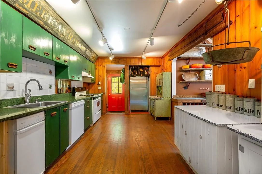 31 Kittredge Drive, Kent, NY, 6 Bedrooms Bedrooms, 11 Rooms Rooms,4 BathroomsBathrooms,Residential Lease,Idx,Kittredge,0,849695 31 Kittredge Drive, Kent, NY, 6 Bedrooms Bedrooms, 11 Rooms Rooms,4 BathroomsBathrooms,Residential Lease,Idx,Kittredge,0,849695