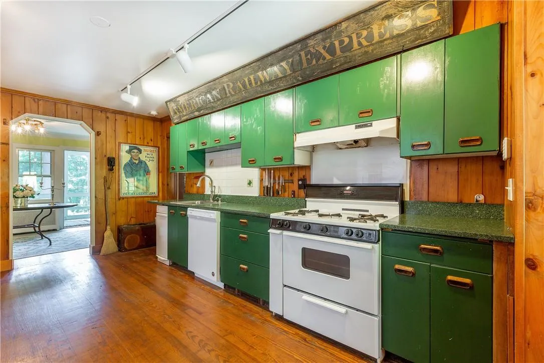 31 Kittredge Drive, Kent, NY, 6 Bedrooms Bedrooms, 11 Rooms Rooms,4 BathroomsBathrooms,Residential Lease,Idx,Kittredge,0,849695 31 Kittredge Drive, Kent, NY, 6 Bedrooms Bedrooms, 11 Rooms Rooms,4 BathroomsBathrooms,Residential Lease,Idx,Kittredge,0,849695