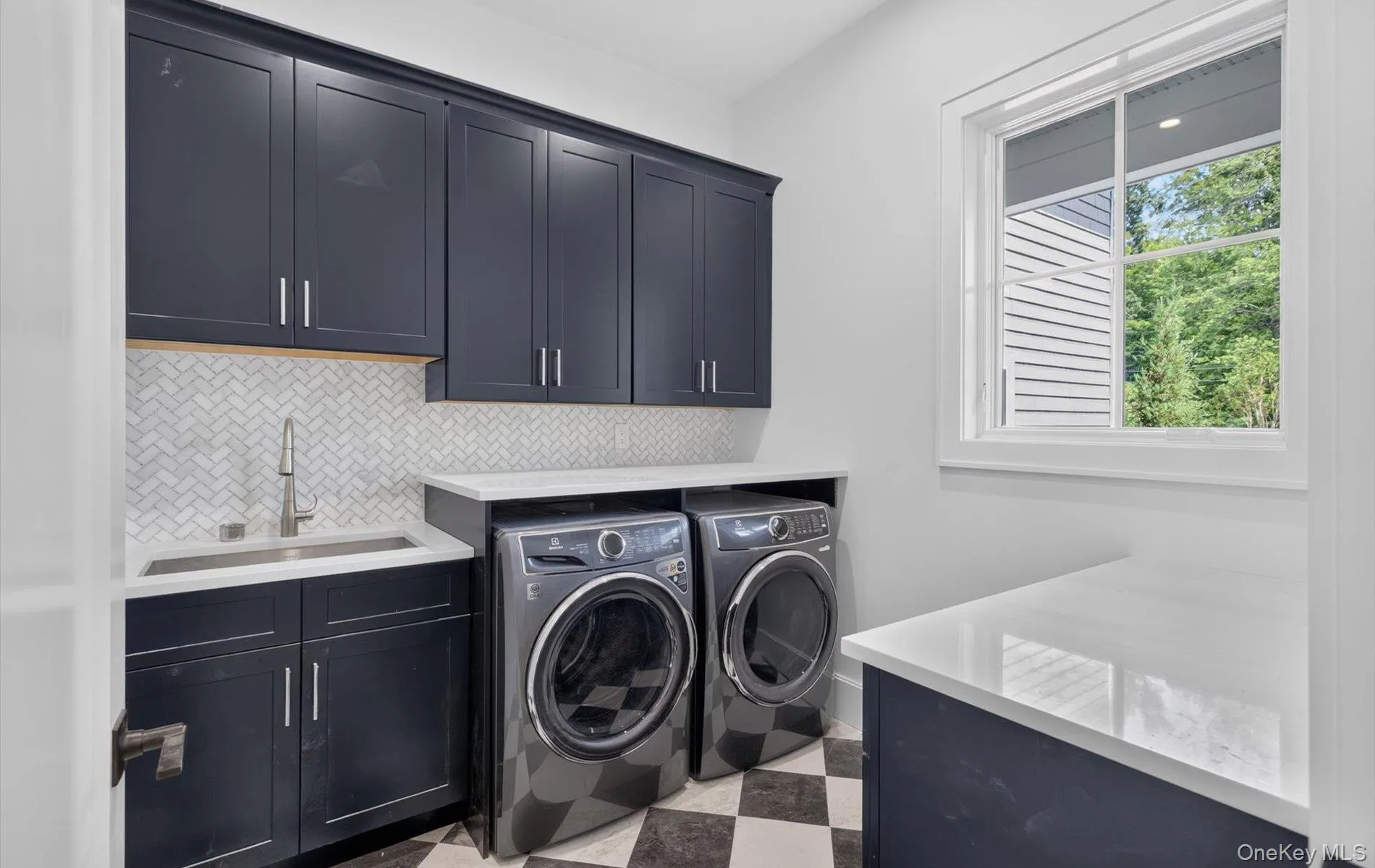 1st Floor Laundry 1st Floor Laundry