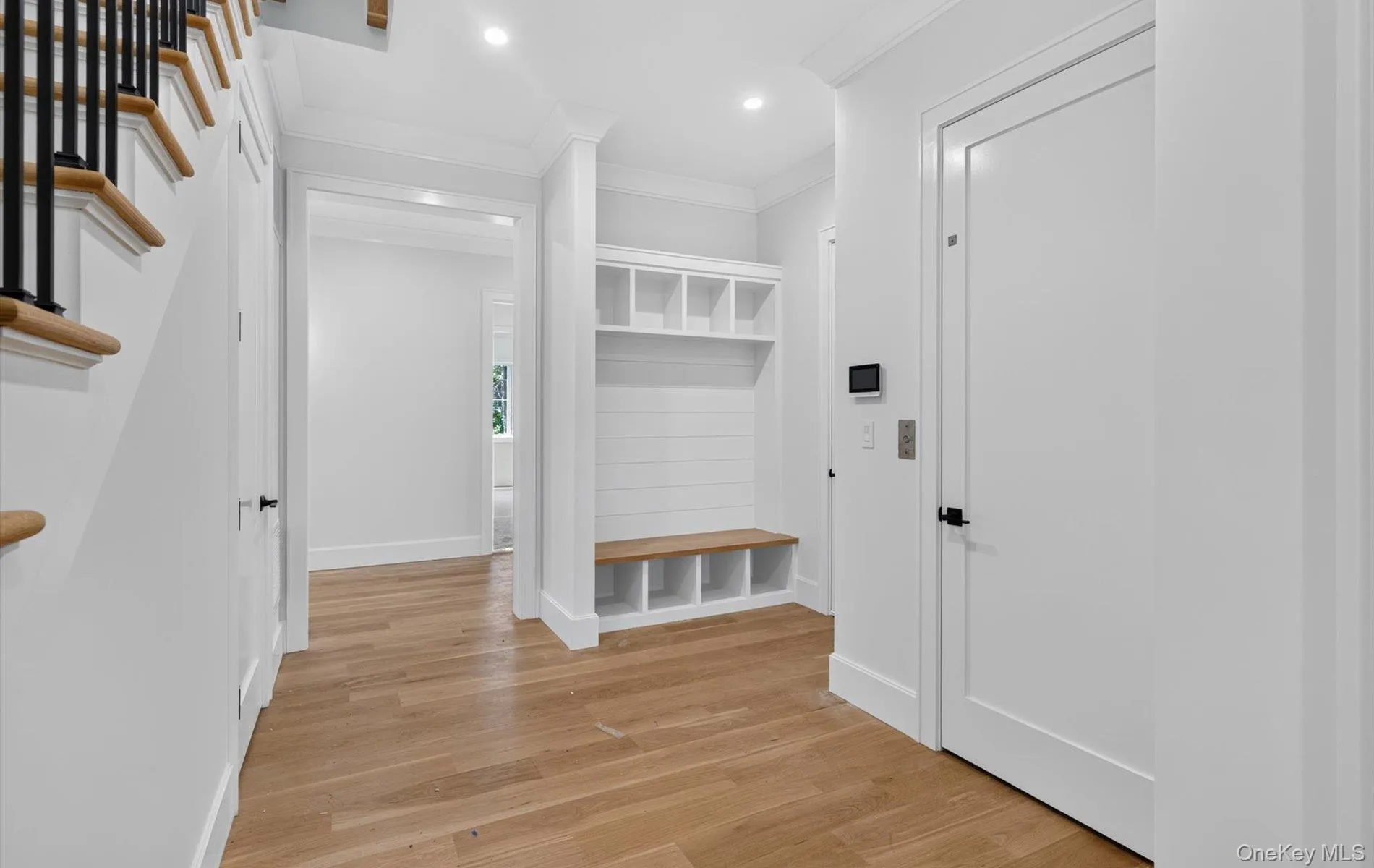 2 Gate Road, Huntington, NY, 6 Bedrooms Bedrooms, 12 Rooms Rooms,6 BathroomsBathrooms,Residential,For Rent,Gate,0,850219 2 Gate Road, Huntington, NY, 6 Bedrooms Bedrooms, 12 Rooms Rooms,6 BathroomsBathrooms,Residential,For Rent,Gate,0,850219