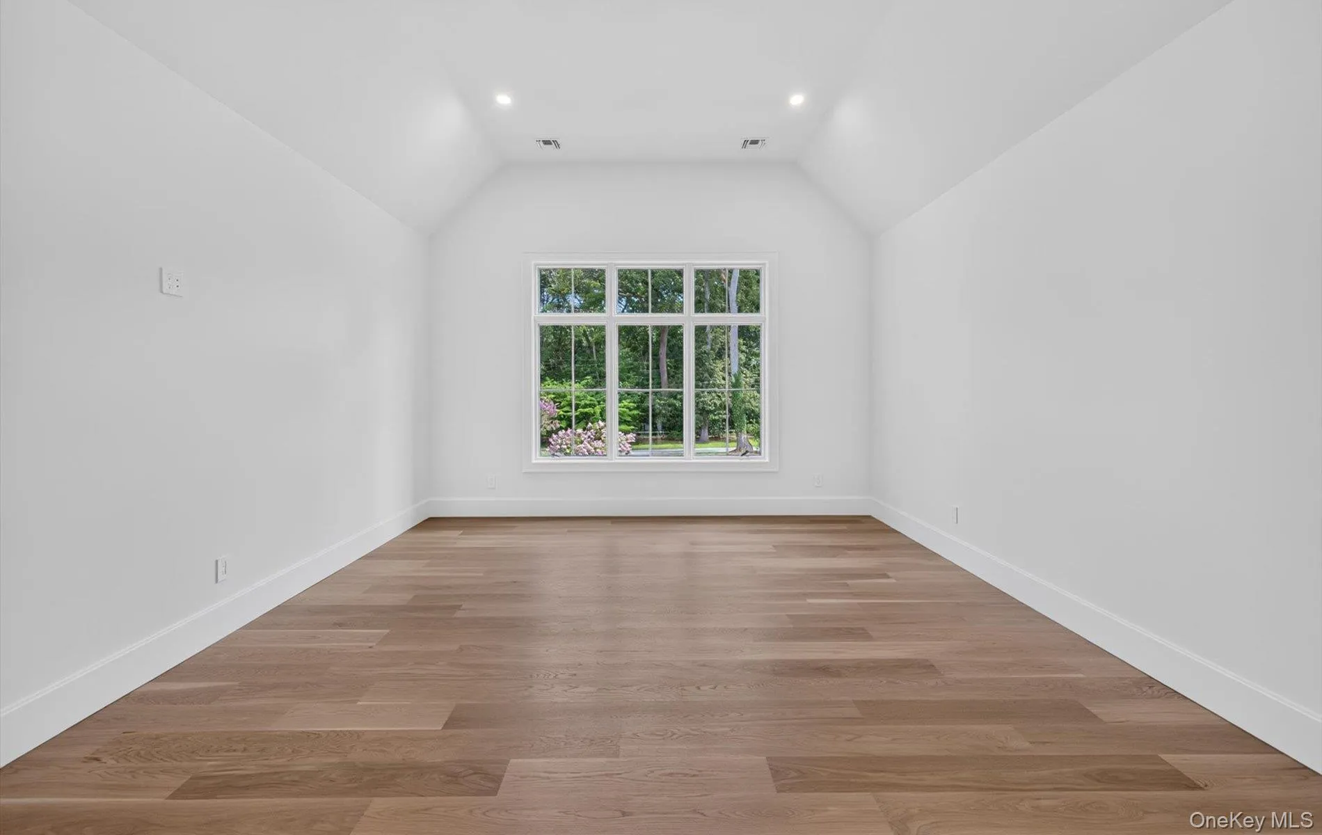 2 Gate Road, Huntington, NY, 6 Bedrooms Bedrooms, 12 Rooms Rooms,6 BathroomsBathrooms,Residential,For Rent,Gate,0,850219 2 Gate Road, Huntington, NY, 6 Bedrooms Bedrooms, 12 Rooms Rooms,6 BathroomsBathrooms,Residential,For Rent,Gate,0,850219