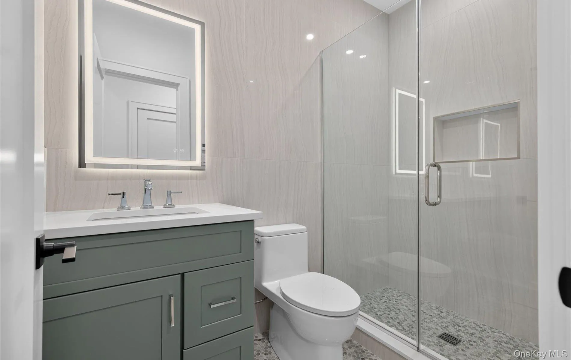 2 Gate Road, Huntington, NY, 6 Bedrooms Bedrooms, 12 Rooms Rooms,6 BathroomsBathrooms,Residential,For Rent,Gate,0,850219 2 Gate Road, Huntington, NY, 6 Bedrooms Bedrooms, 12 Rooms Rooms,6 BathroomsBathrooms,Residential,For Rent,Gate,0,850219