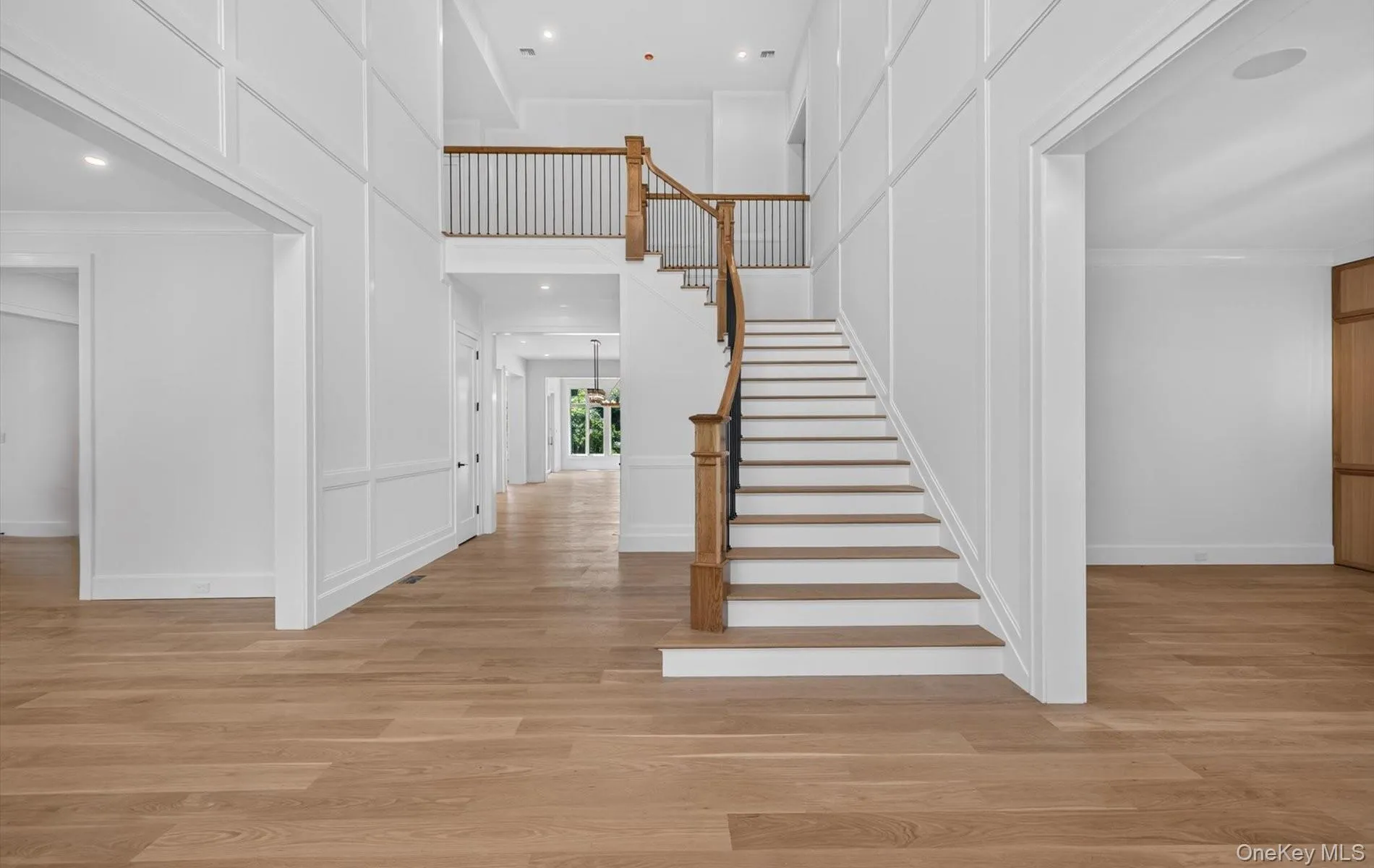 2 Gate Road, Huntington, NY, 6 Bedrooms Bedrooms, 12 Rooms Rooms,6 BathroomsBathrooms,Residential,For Rent,Gate,0,850219 2 Gate Road, Huntington, NY, 6 Bedrooms Bedrooms, 12 Rooms Rooms,6 BathroomsBathrooms,Residential,For Rent,Gate,0,850219