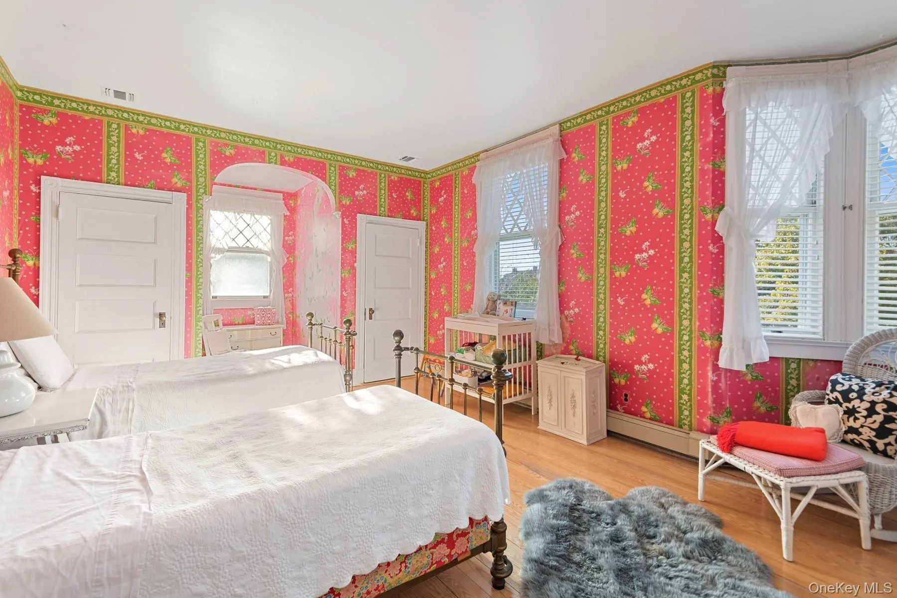 10 Post Lane, Southampton, NY, 5 Bedrooms Bedrooms, 12 Rooms Rooms,3 BathroomsBathrooms,Residential Lease,Idx,Post,0,850686 10 Post Lane, Southampton, NY, 5 Bedrooms Bedrooms, 12 Rooms Rooms,3 BathroomsBathrooms,Residential Lease,Idx,Post,0,850686