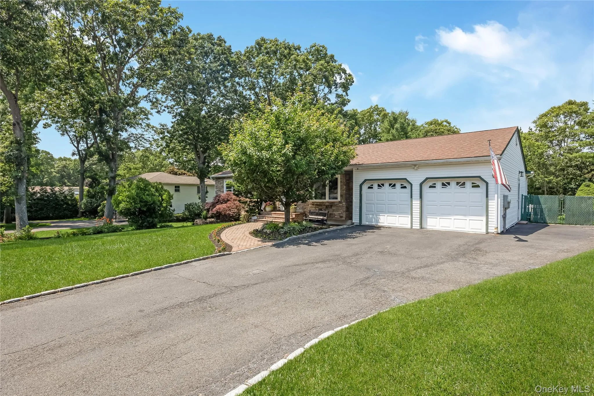353 Thrift Street, Islip, NY, 3 Bedrooms Bedrooms, 7 Rooms Rooms,3 BathroomsBathrooms,Residential,For Rent,Thrift,0,850738 353 Thrift Street, Islip, NY, 3 Bedrooms Bedrooms, 7 Rooms Rooms,3 BathroomsBathrooms,Residential,For Rent,Thrift,0,850738
