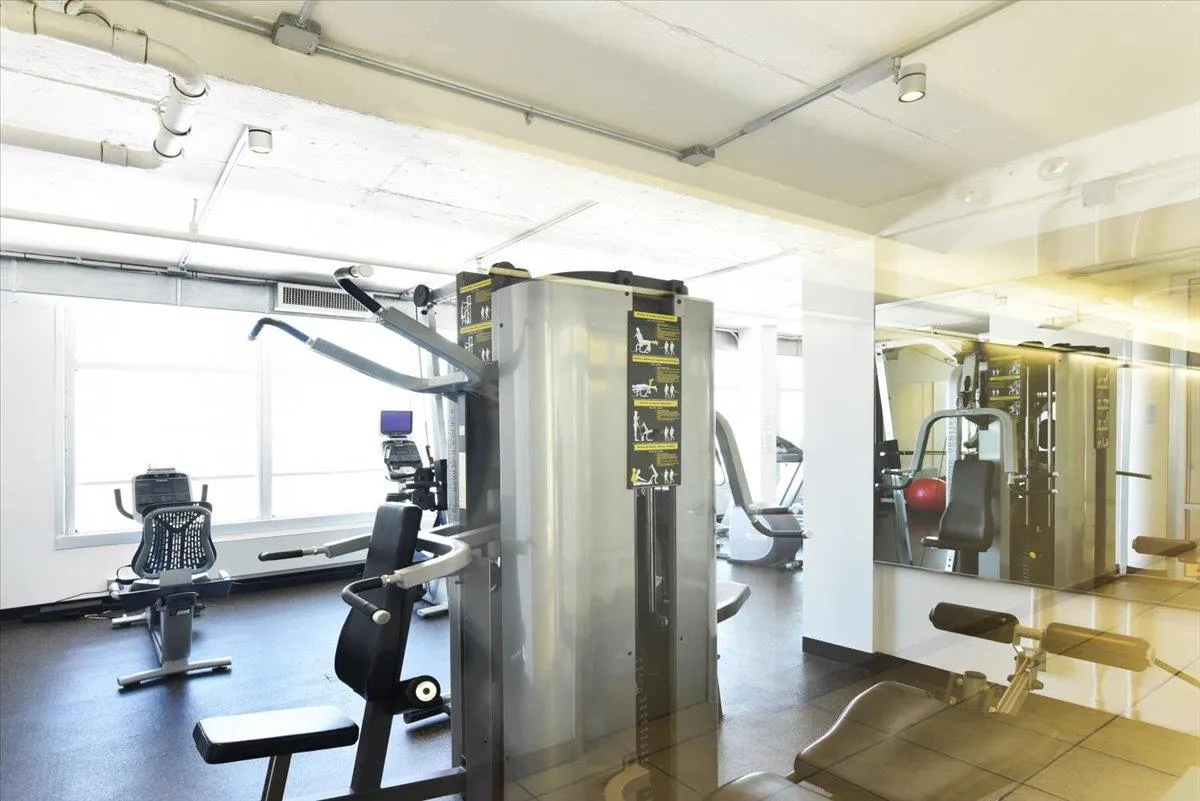 Exercise room with visible vents Exercise room with visible vents