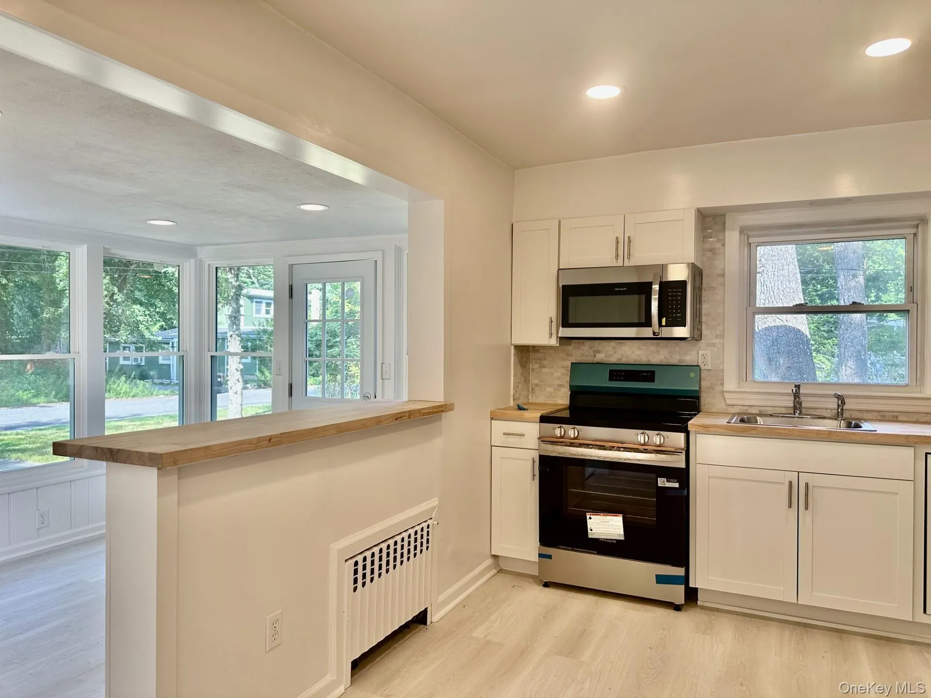 257 Union Avenue, Brookhaven, NY, 3 Bedrooms Bedrooms, 5 Rooms Rooms,1 BathroomBathrooms,Residential,For Rent,Union,0,852103 257 Union Avenue, Brookhaven, NY, 3 Bedrooms Bedrooms, 5 Rooms Rooms,1 BathroomBathrooms,Residential,For Rent,Union,0,852103