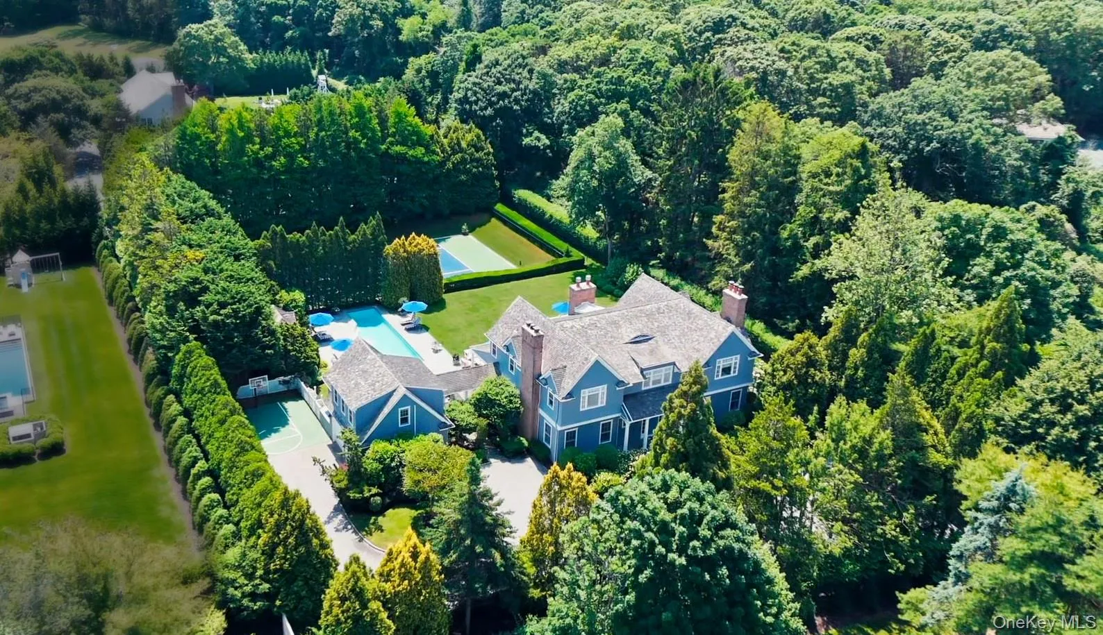 Bird's eye view Bird's eye view