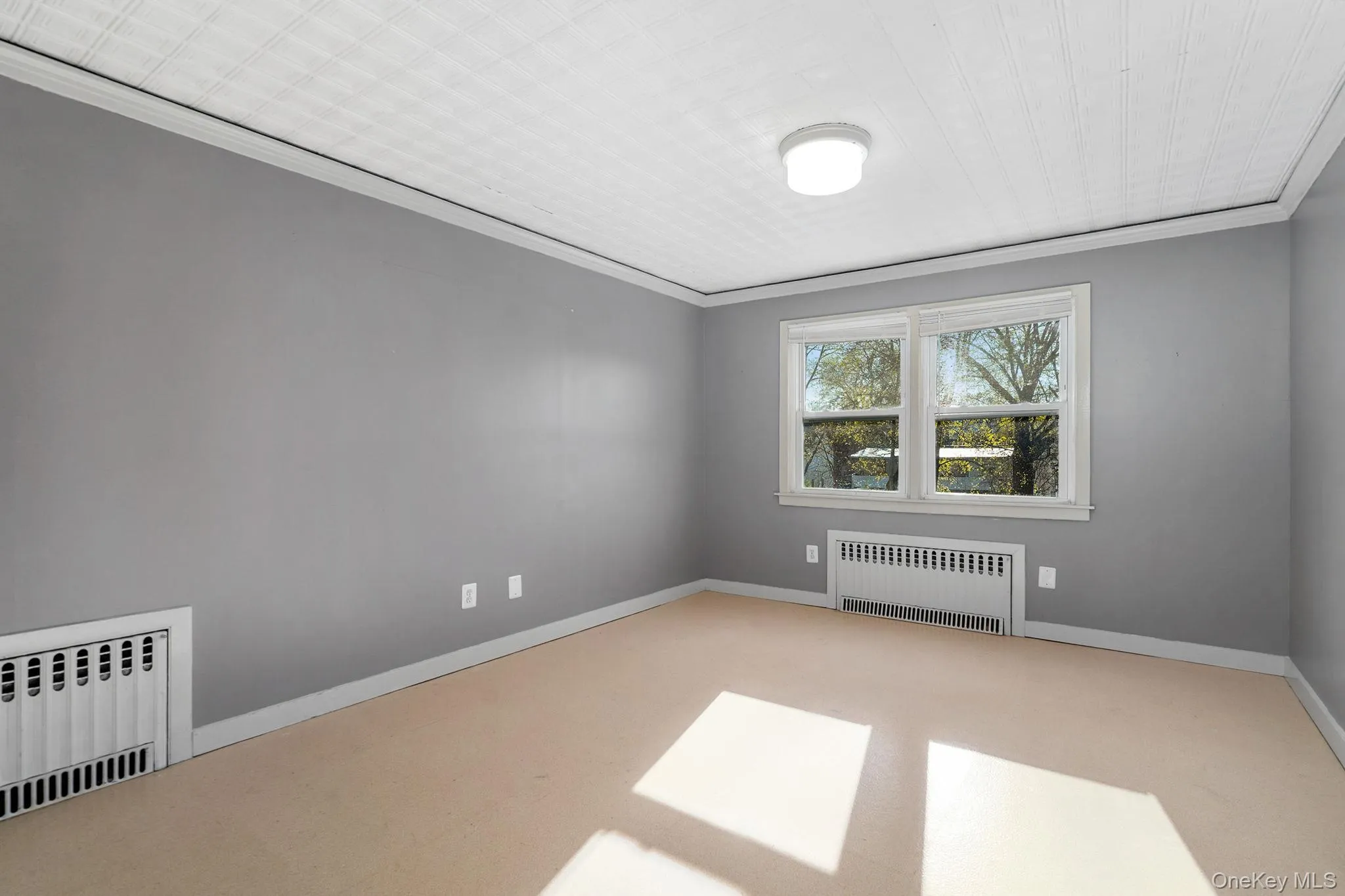 Third room on the first floor. Third room on the first floor.