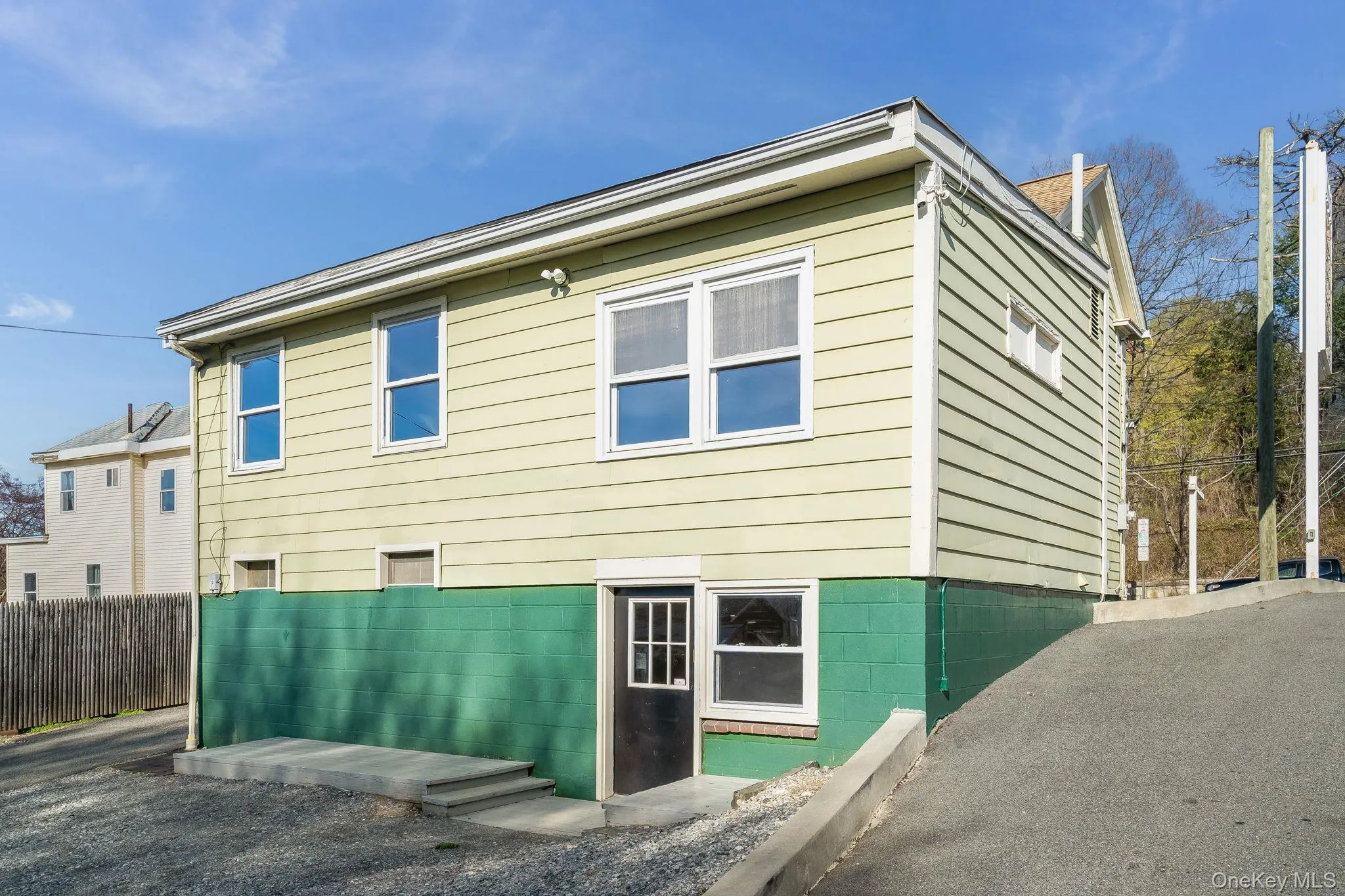 Rear entry to lower level. Rear entry to lower level.