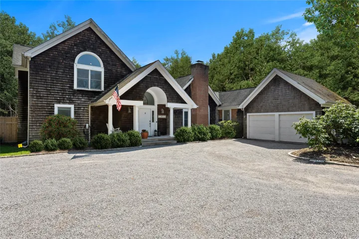 38 Pheasant Run, Southampton, New York 11959