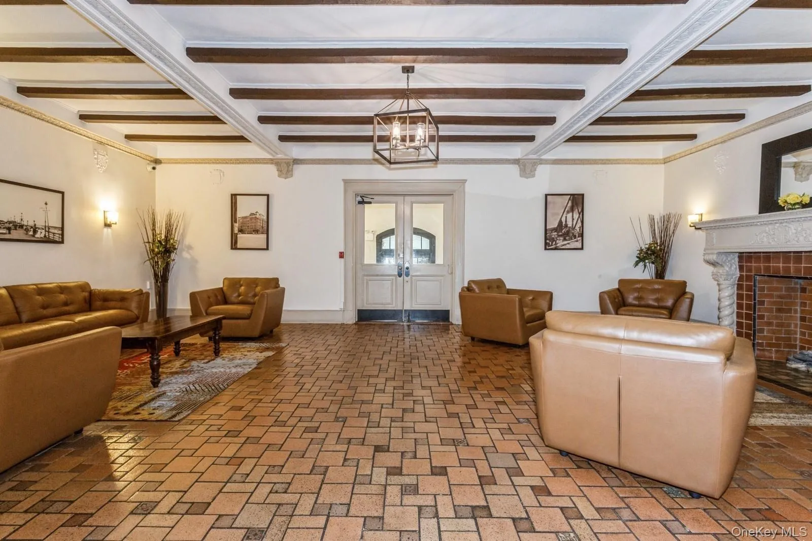 View of common area View of common area