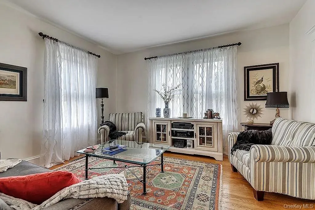 421 Spring Street, Monroe, NY, 4 Bedrooms Bedrooms, 11 Rooms Rooms,2 BathroomsBathrooms,Residential Sale,For Rent,Spring,0,855380 421 Spring Street, Monroe, NY, 4 Bedrooms Bedrooms, 11 Rooms Rooms,2 BathroomsBathrooms,Residential Sale,For Rent,Spring,0,855380