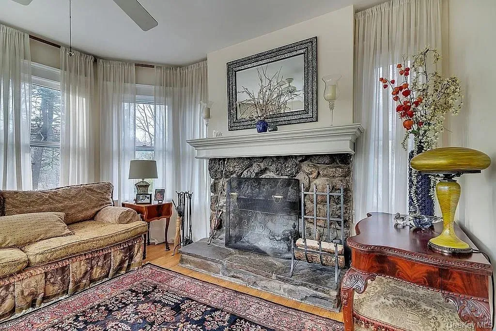 421 Spring Street, Monroe, NY, 4 Bedrooms Bedrooms, 11 Rooms Rooms,2 BathroomsBathrooms,Residential Sale,For Rent,Spring,0,855380 421 Spring Street, Monroe, NY, 4 Bedrooms Bedrooms, 11 Rooms Rooms,2 BathroomsBathrooms,Residential Sale,For Rent,Spring,0,855380