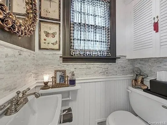 421 Spring Street, Monroe, NY, 4 Bedrooms Bedrooms, 11 Rooms Rooms,2 BathroomsBathrooms,Residential Sale,For Rent,Spring,0,855380 421 Spring Street, Monroe, NY, 4 Bedrooms Bedrooms, 11 Rooms Rooms,2 BathroomsBathrooms,Residential Sale,For Rent,Spring,0,855380
