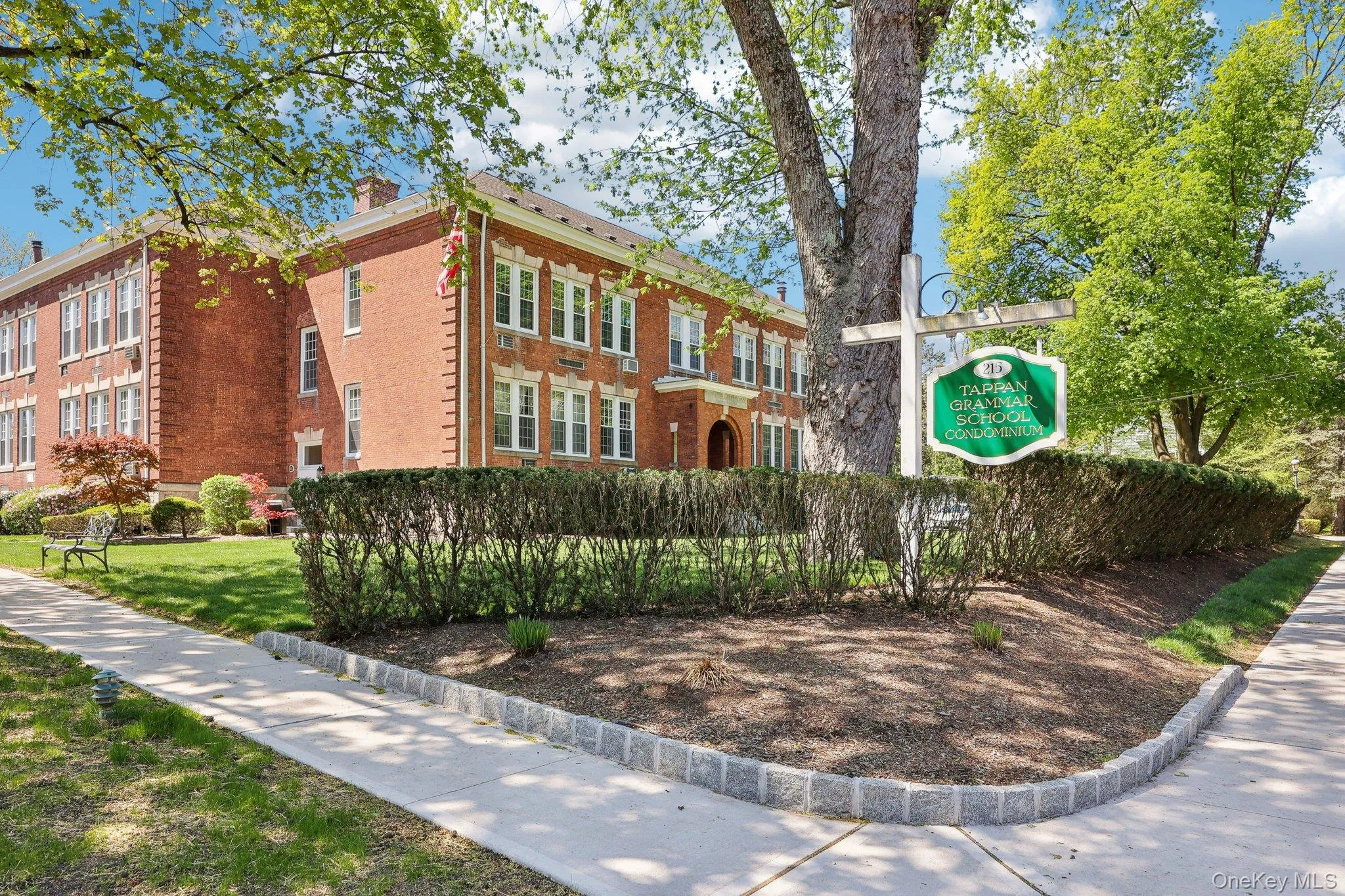 215 Washington Street, Orangetown, NY, 2 Bedrooms Bedrooms, 5 Rooms Rooms,1 BathroomBathrooms,Residential Sale,For Rent,Washington,0,856291 215 Washington Street, Orangetown, NY, 2 Bedrooms Bedrooms, 5 Rooms Rooms,1 BathroomBathrooms,Residential Sale,For Rent,Washington,0,856291