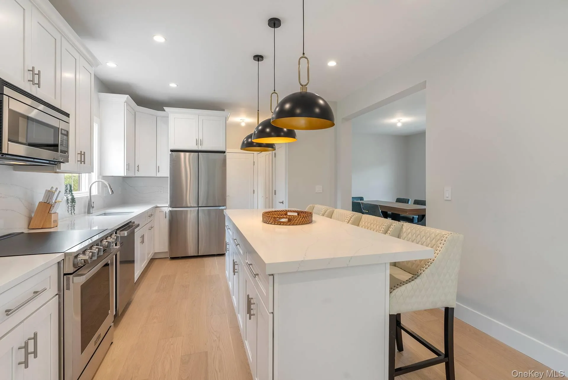 9 Fanning Avenue, Southampton, New York 11946