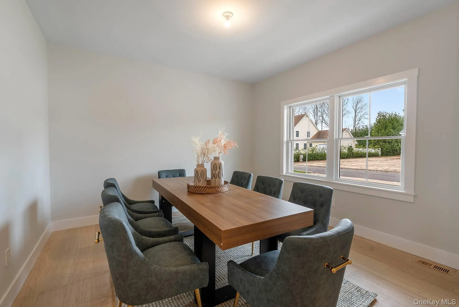 9 Fanning Avenue, Southampton, New York 11946