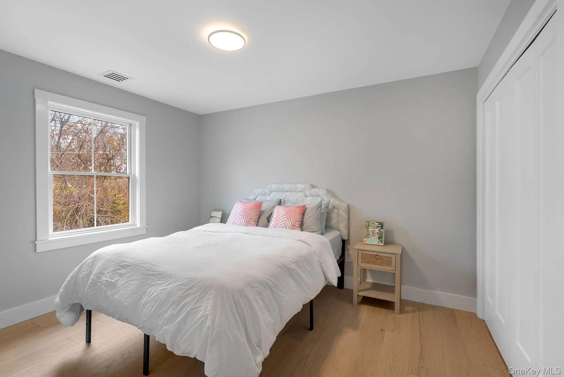 9 Fanning Avenue, Southampton, New York 11946