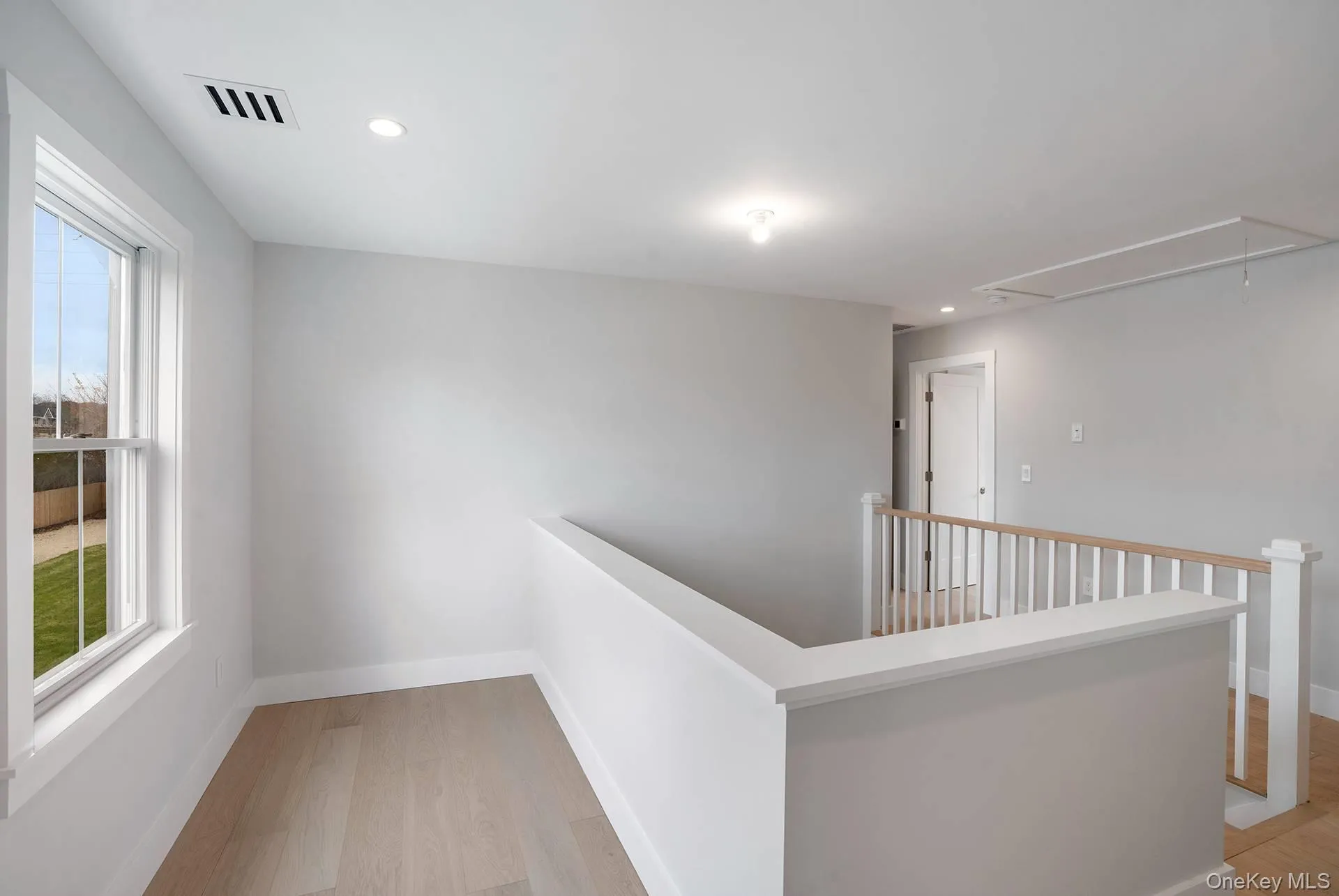 9 Fanning Avenue, Southampton, New York 11946