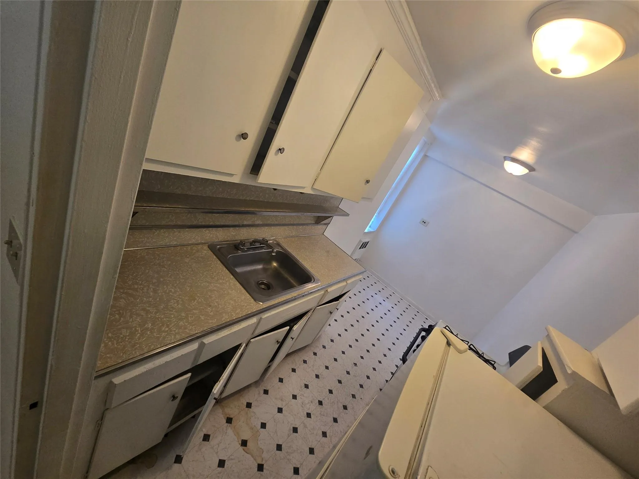 1475 Thieriot Avenue, New York, NY, 1 Bedroom Bedrooms, 3 Rooms Rooms,1 BathroomBathrooms,Residential,For Rent,Thieriot,0,856433 1475 Thieriot Avenue, New York, NY, 1 Bedroom Bedrooms, 3 Rooms Rooms,1 BathroomBathrooms,Residential,For Rent,Thieriot,0,856433