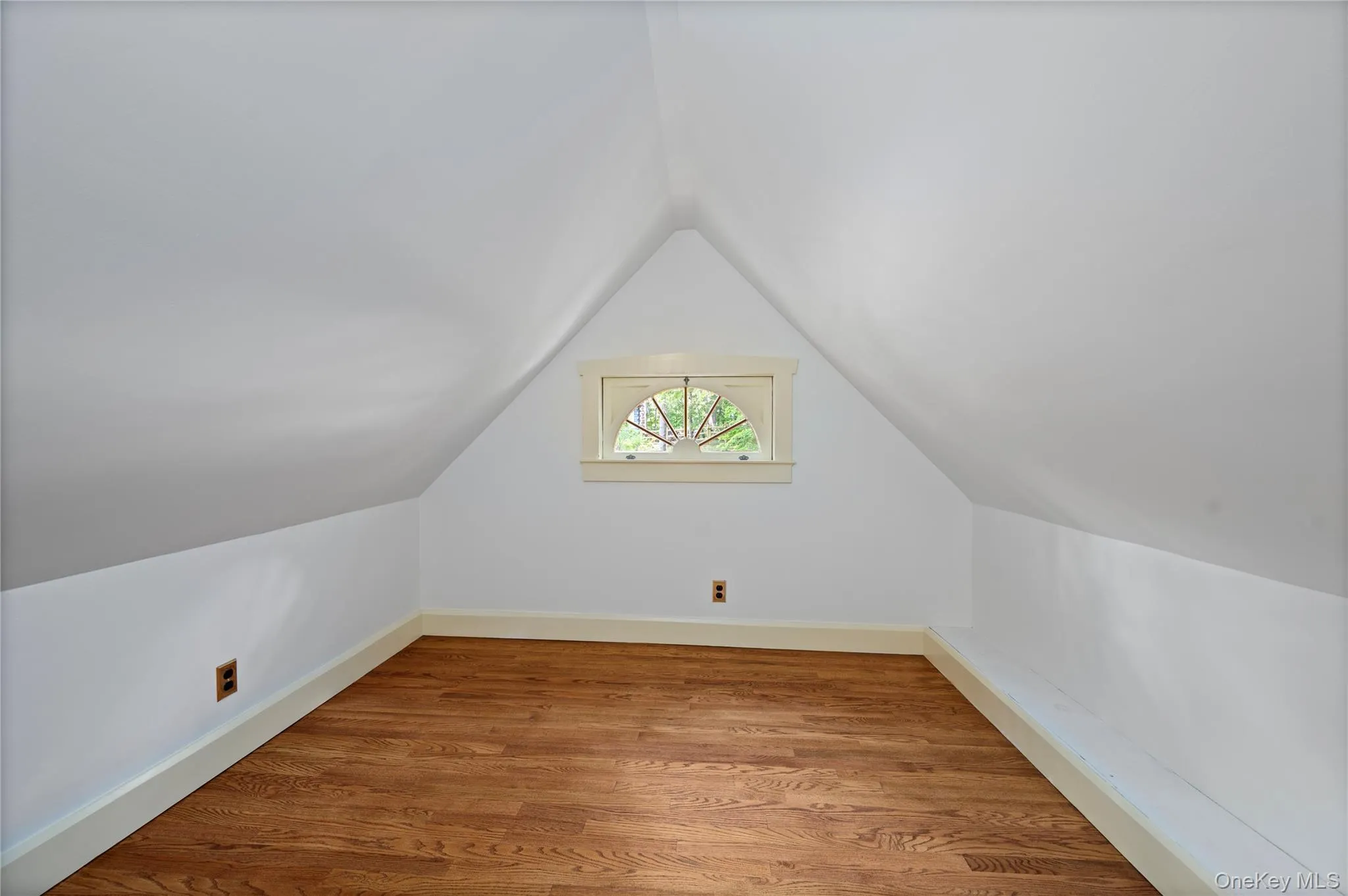 1st Upstairs Bonus Room 1st Upstairs Bonus Room