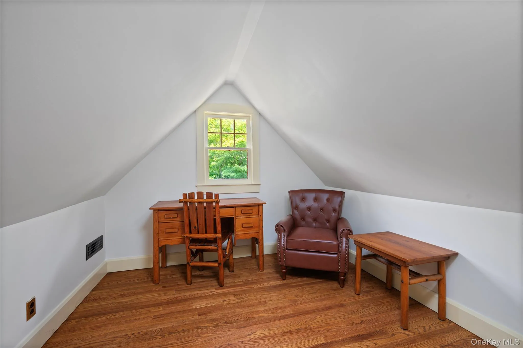 2nd Upstairs Bonus Room 2nd Upstairs Bonus Room