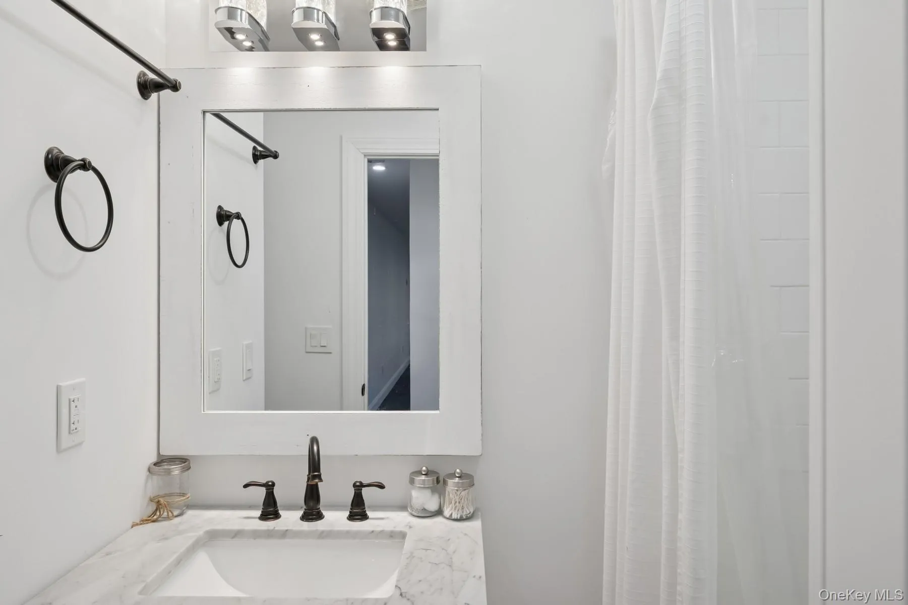 Basement Bathroomwith shower curtain Basement Bathroomwith shower curtain