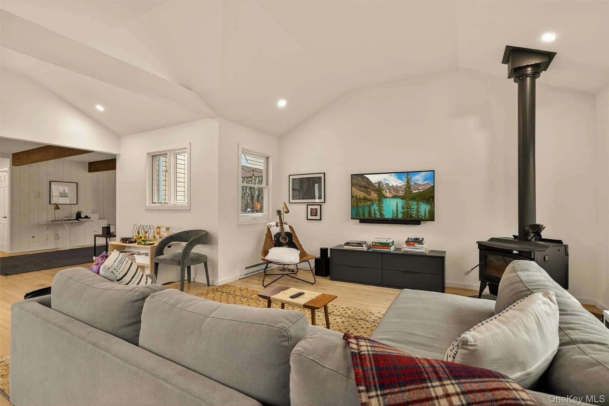 351 Gables Road, Tusten, NY, 3 Bedrooms Bedrooms, 8 Rooms Rooms,3 BathroomsBathrooms,Residential,For Rent,Gables,0,857924 351 Gables Road, Tusten, NY, 3 Bedrooms Bedrooms, 8 Rooms Rooms,3 BathroomsBathrooms,Residential,For Rent,Gables,0,857924