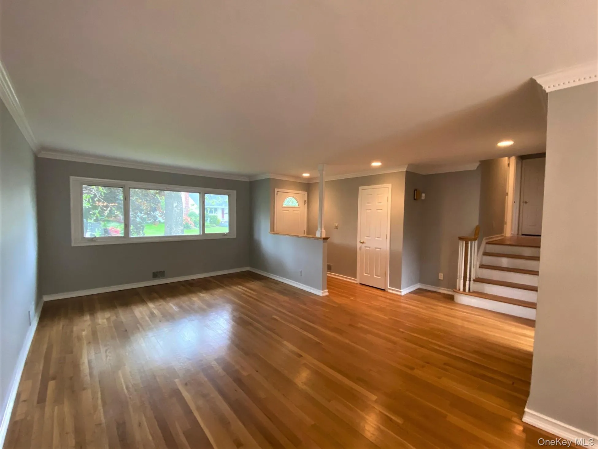 LIVING ROOM LIVING ROOM