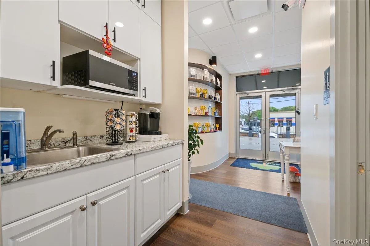 391 Jericho Turnpike, Huntington, NY, ,Commercial Lease,Idx,Jericho,858543 391 Jericho Turnpike, Huntington, NY, ,Commercial Lease,Idx,Jericho,858543