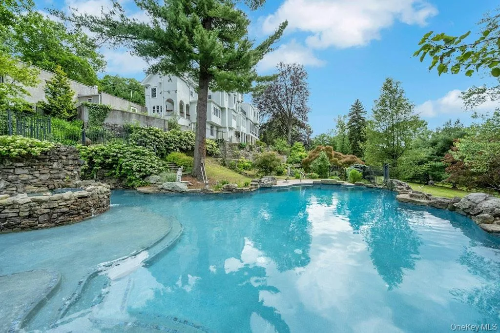 Pool (Grotto) with hot tub Pool (Grotto) with hot tub