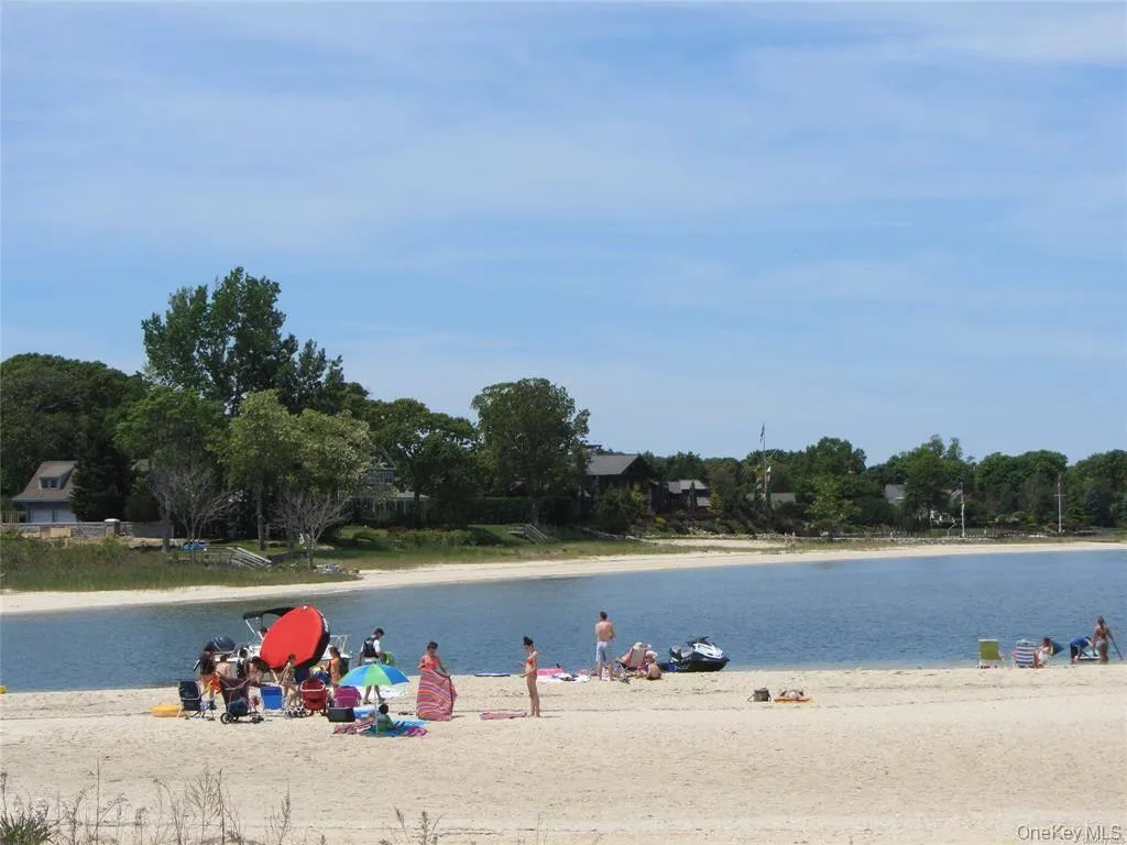 475 Youngs Avenue, Southold, NY, 2 Bedrooms Bedrooms, 4 Rooms Rooms,1 BathroomBathrooms,Residential Lease,Idx,Youngs,859738 475 Youngs Avenue, Southold, NY, 2 Bedrooms Bedrooms, 4 Rooms Rooms,1 BathroomBathrooms,Residential Lease,Idx,Youngs,859738