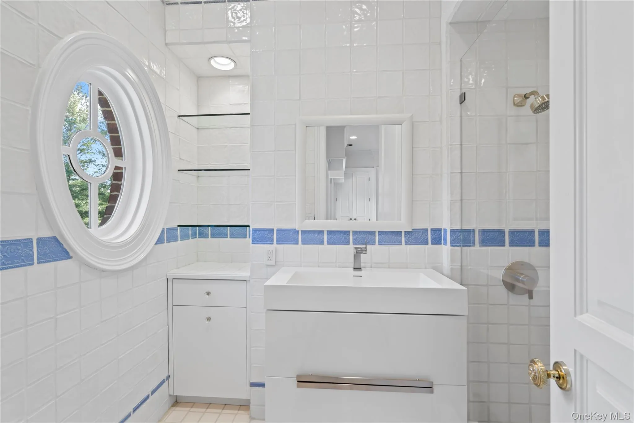 8 Vista Lane, Oyster Bay, NY, 5 Bedrooms Bedrooms, 10 Rooms Rooms,7 BathroomsBathrooms,Residential,For Rent,Vista,0,860682 8 Vista Lane, Oyster Bay, NY, 5 Bedrooms Bedrooms, 10 Rooms Rooms,7 BathroomsBathrooms,Residential,For Rent,Vista,0,860682