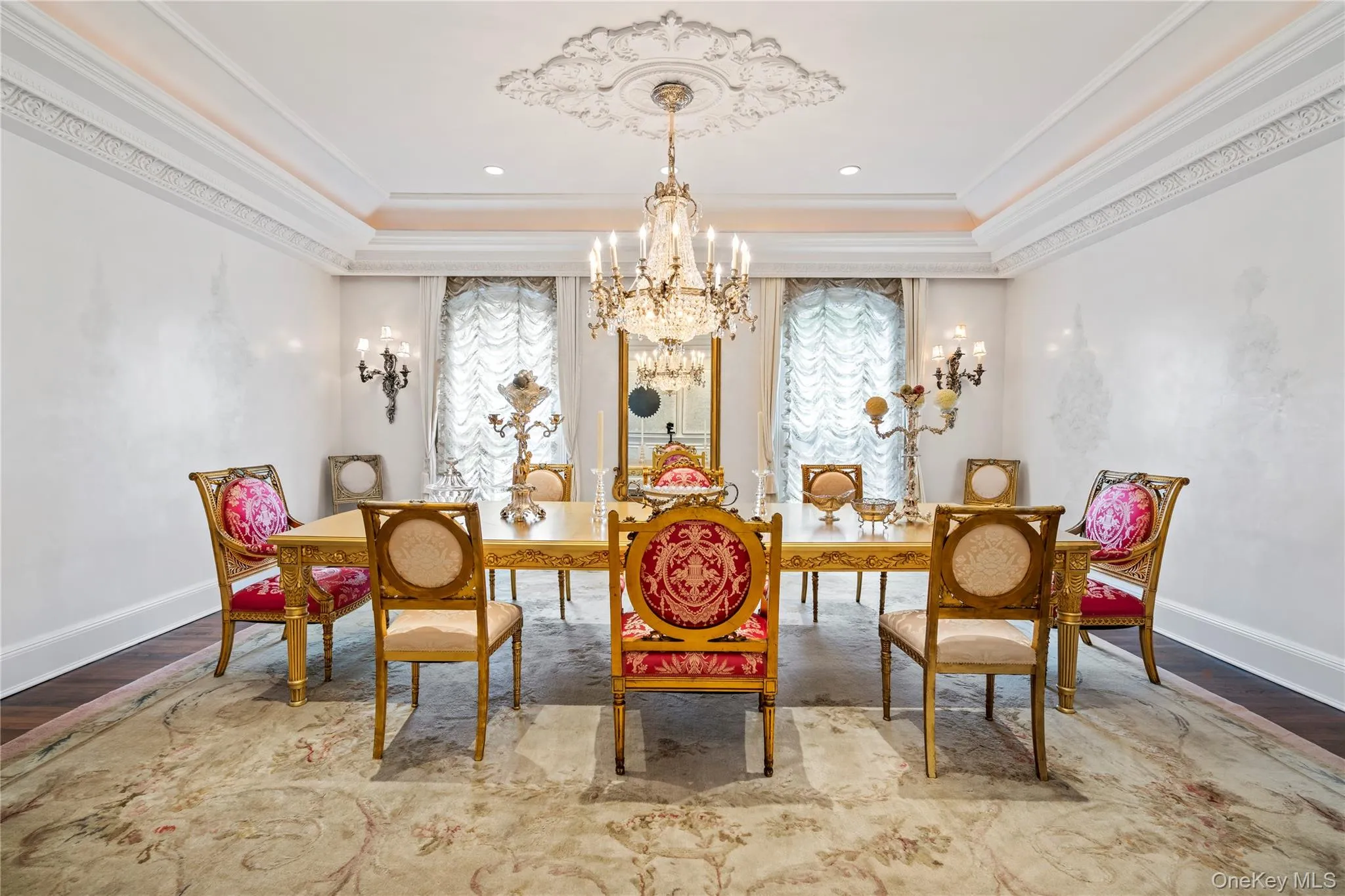 Banquet Dining Room w venetian plaster walls for elegant dinner parties Banquet Dining Room w venetian plaster walls for elegant dinner parties