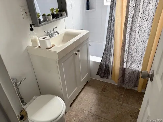 3176 Decatur Avenue, New York, NY, 2 Bedrooms Bedrooms, 4 Rooms Rooms,1 BathroomBathrooms,Residential,For Rent,Decatur Avenue,0,860705 3176 Decatur Avenue, New York, NY, 2 Bedrooms Bedrooms, 4 Rooms Rooms,1 BathroomBathrooms,Residential,For Rent,Decatur Avenue,0,860705