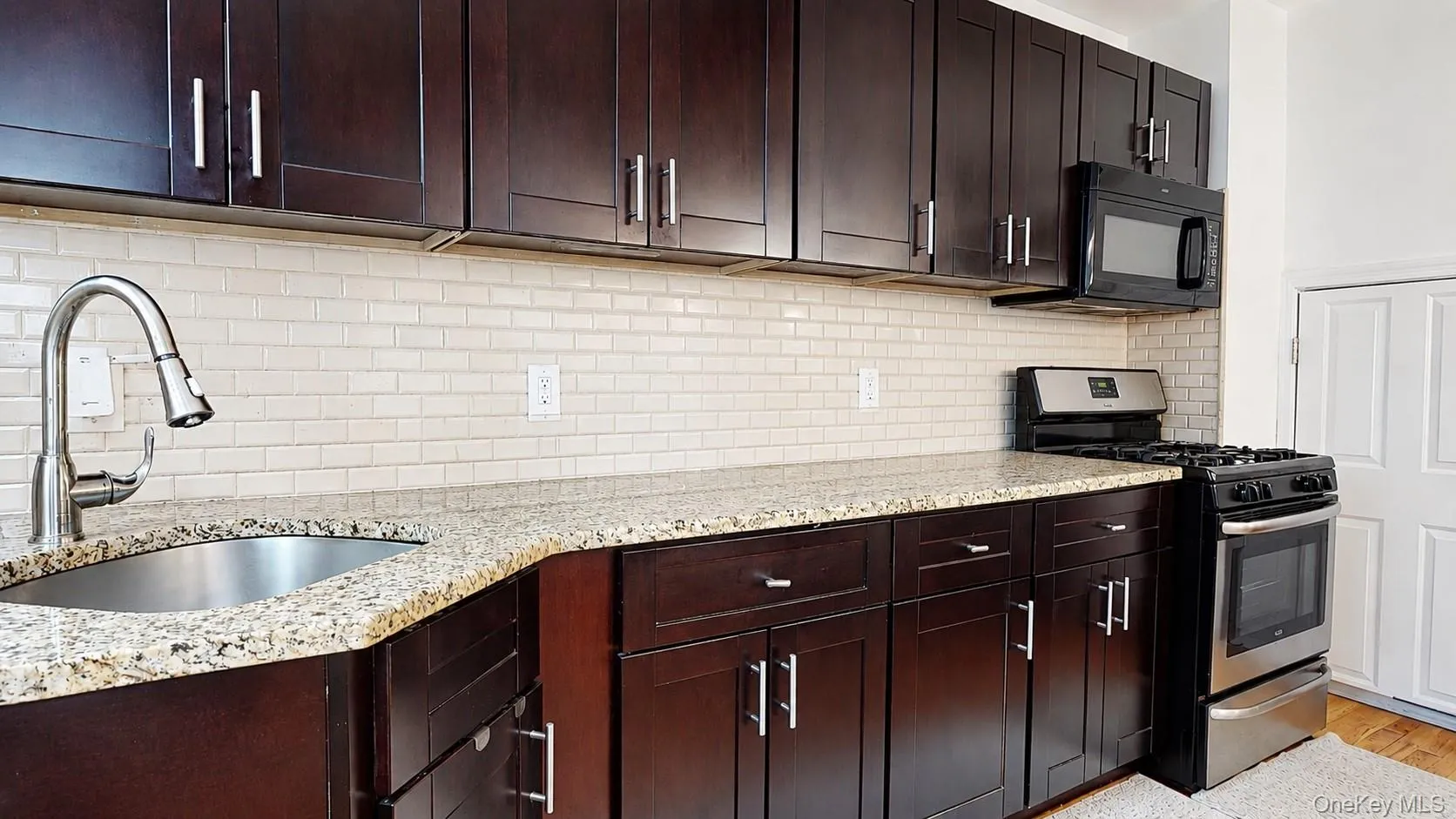 9134 121st Street, New York, NY, 3 Bedrooms Bedrooms, 7 Rooms Rooms,2 BathroomsBathrooms,Residential,For Rent,121st,0,860844 9134 121st Street, New York, NY, 3 Bedrooms Bedrooms, 7 Rooms Rooms,2 BathroomsBathrooms,Residential,For Rent,121st,0,860844