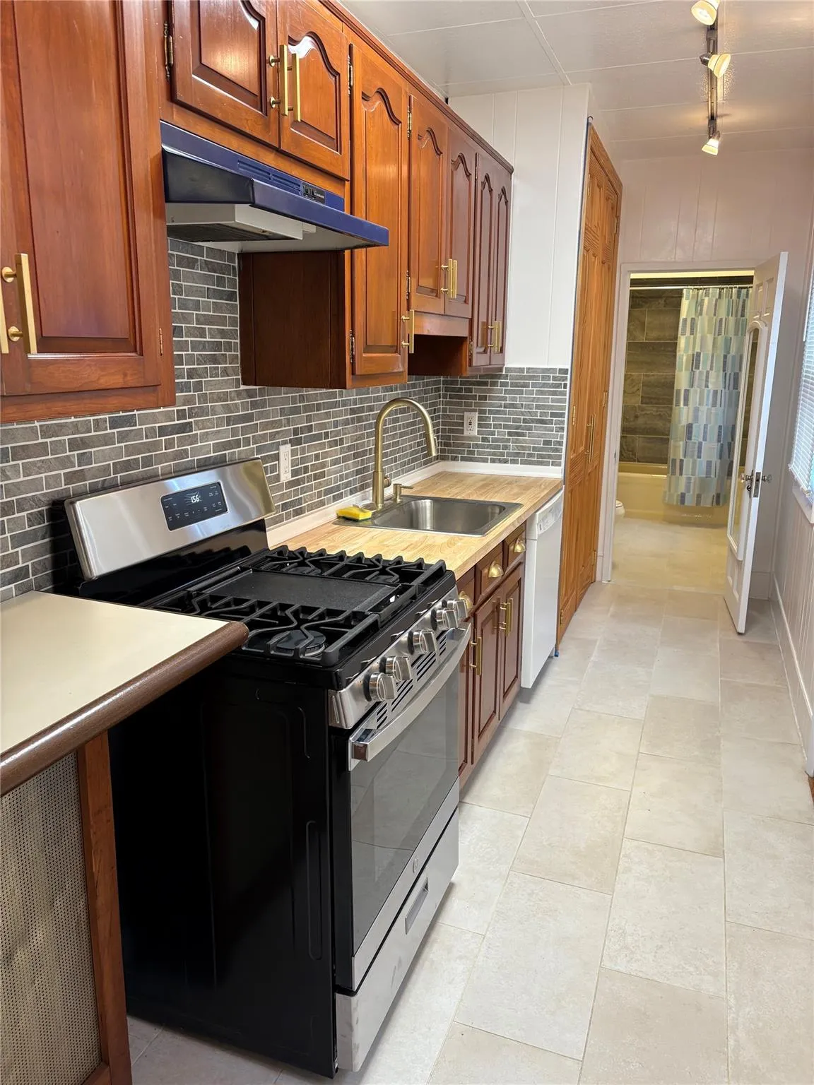 62 South Washington Street, Greenburgh, NY, 1 Bedroom Bedrooms, 3 Rooms Rooms,1 BathroomBathrooms,Residential Lease,Idx,South Washington,0,860943 62 South Washington Street, Greenburgh, NY, 1 Bedroom Bedrooms, 3 Rooms Rooms,1 BathroomBathrooms,Residential Lease,Idx,South Washington,0,860943