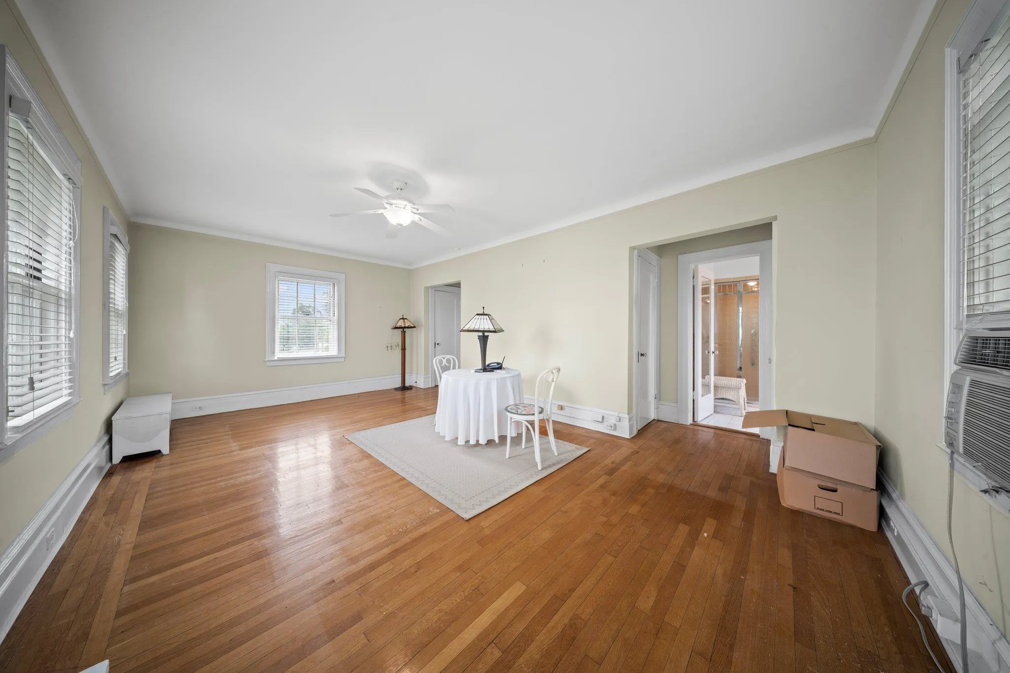 10-08 Shore Road, New York, NY, 4 Bedrooms Bedrooms, 14 Rooms Rooms,4 BathroomsBathrooms,Residential,For Rent,Shore,0,861328 10-08 Shore Road, New York, NY, 4 Bedrooms Bedrooms, 14 Rooms Rooms,4 BathroomsBathrooms,Residential,For Rent,Shore,0,861328