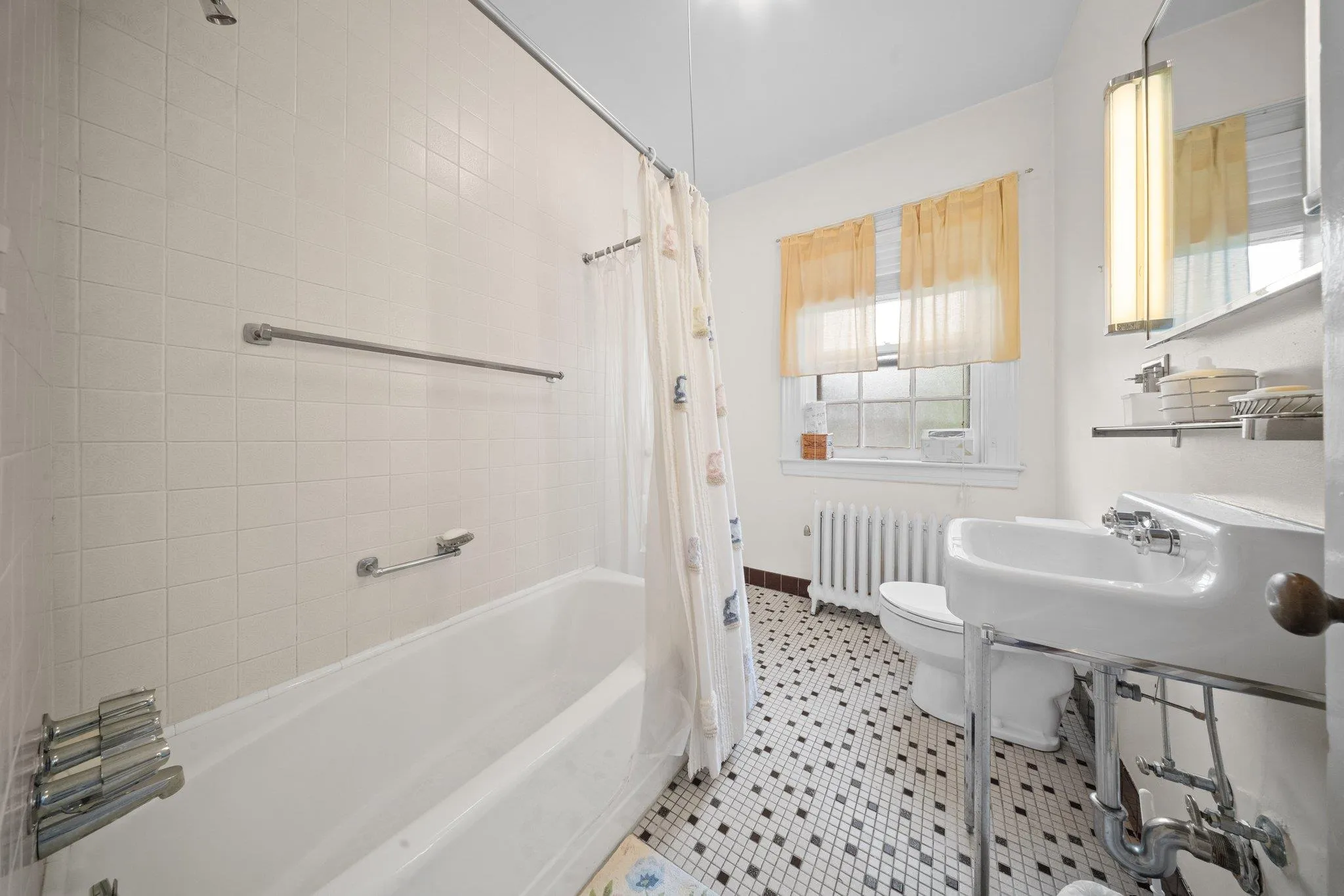 10-08 Shore Road, New York, NY, 4 Bedrooms Bedrooms, 14 Rooms Rooms,4 BathroomsBathrooms,Residential,For Rent,Shore,0,861328 10-08 Shore Road, New York, NY, 4 Bedrooms Bedrooms, 14 Rooms Rooms,4 BathroomsBathrooms,Residential,For Rent,Shore,0,861328