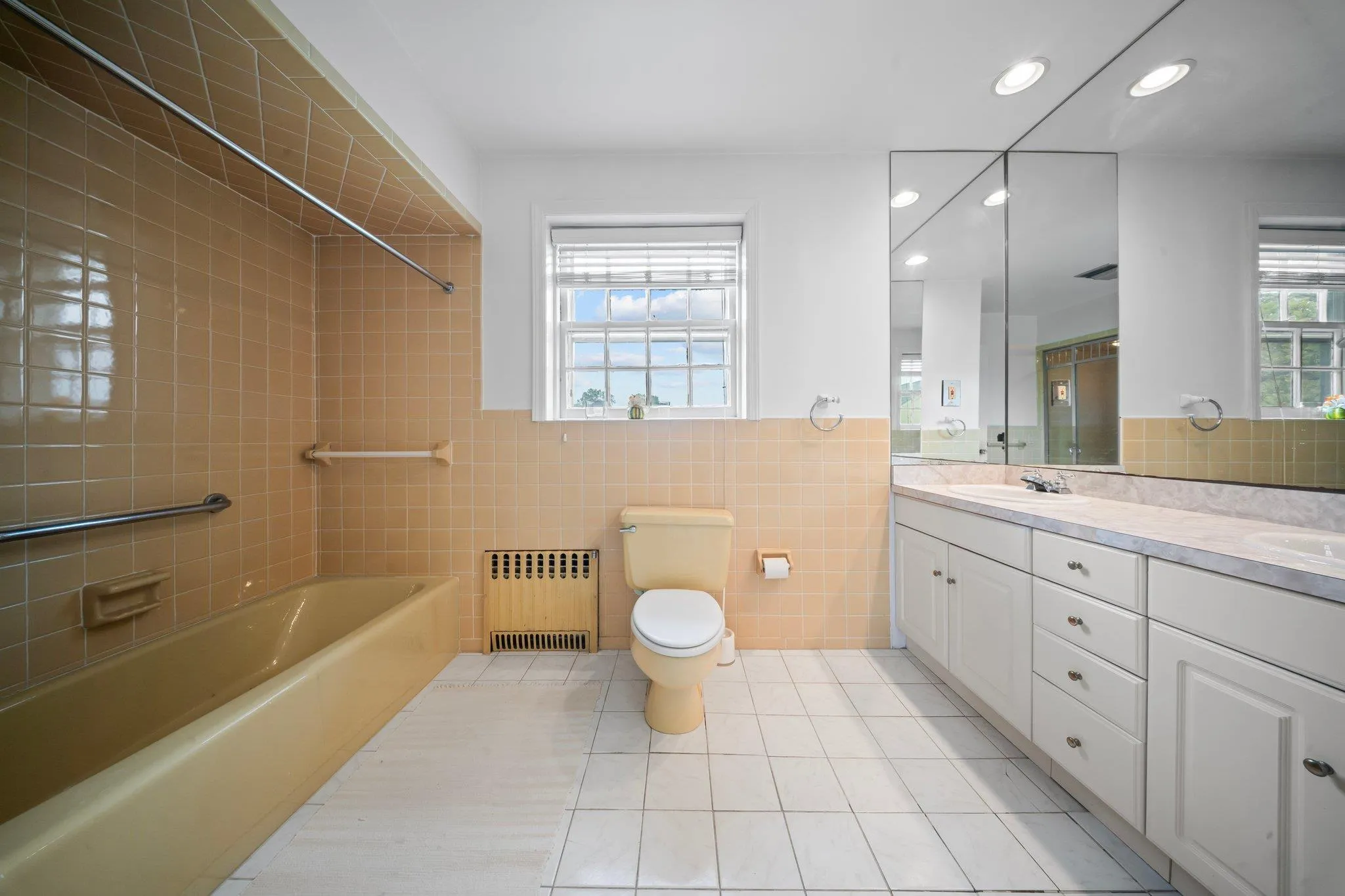 10-08 Shore Road, New York, NY, 4 Bedrooms Bedrooms, 14 Rooms Rooms,4 BathroomsBathrooms,Residential,For Rent,Shore,0,861328 10-08 Shore Road, New York, NY, 4 Bedrooms Bedrooms, 14 Rooms Rooms,4 BathroomsBathrooms,Residential,For Rent,Shore,0,861328