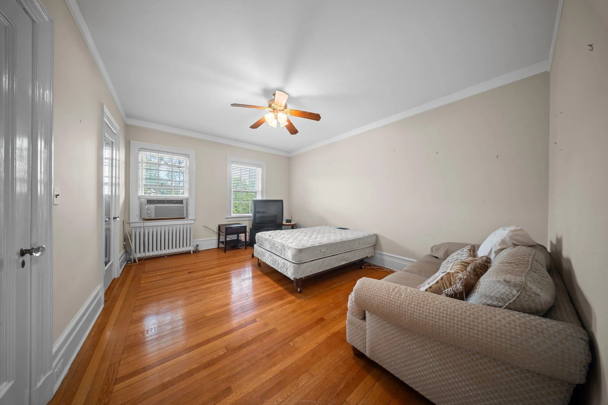10-08 Shore Road, New York, NY, 4 Bedrooms Bedrooms, 14 Rooms Rooms,4 BathroomsBathrooms,Residential,For Rent,Shore,0,861328 10-08 Shore Road, New York, NY, 4 Bedrooms Bedrooms, 14 Rooms Rooms,4 BathroomsBathrooms,Residential,For Rent,Shore,0,861328