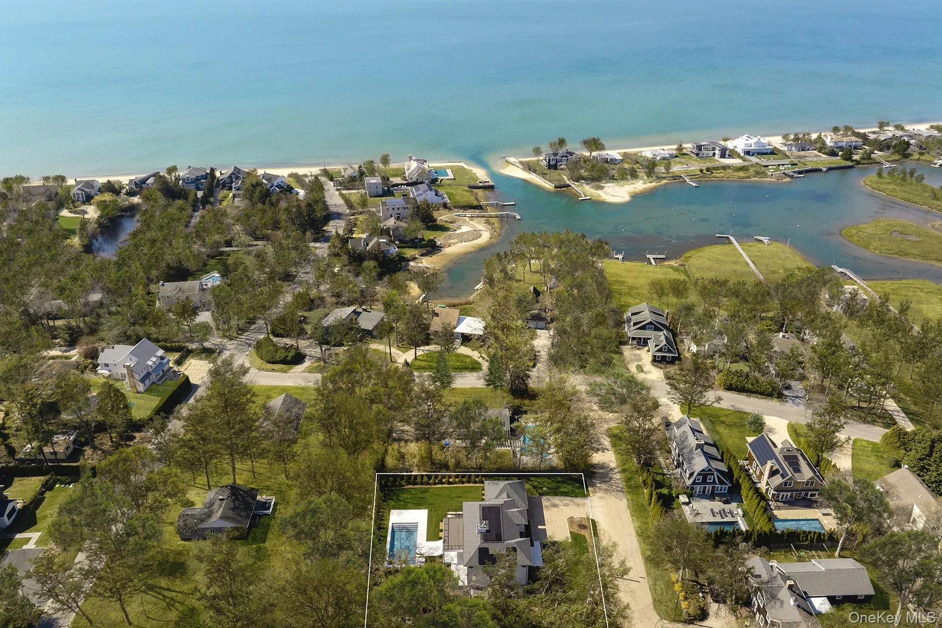 26 Pine Tree Road, Southampton, NY, 7 Bedrooms Bedrooms, 12 Rooms Rooms,6 BathroomsBathrooms,Residential,For Rent,Pine Tree,0,861452 26 Pine Tree Road, Southampton, NY, 7 Bedrooms Bedrooms, 12 Rooms Rooms,6 BathroomsBathrooms,Residential,For Rent,Pine Tree,0,861452