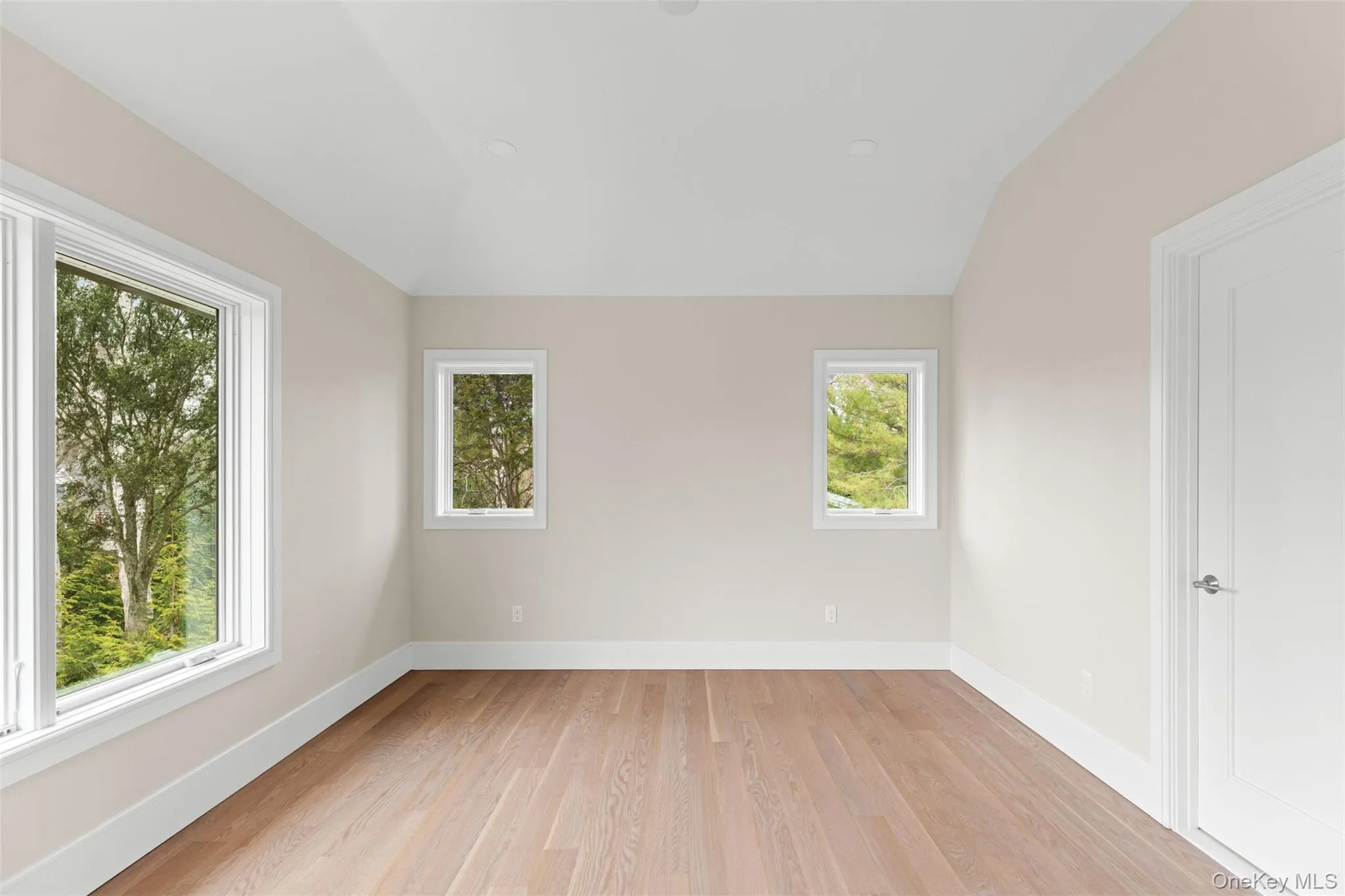 26 Pine Tree Road, Southampton, NY, 7 Bedrooms Bedrooms, 12 Rooms Rooms,6 BathroomsBathrooms,Residential,For Rent,Pine Tree,0,861452 26 Pine Tree Road, Southampton, NY, 7 Bedrooms Bedrooms, 12 Rooms Rooms,6 BathroomsBathrooms,Residential,For Rent,Pine Tree,0,861452